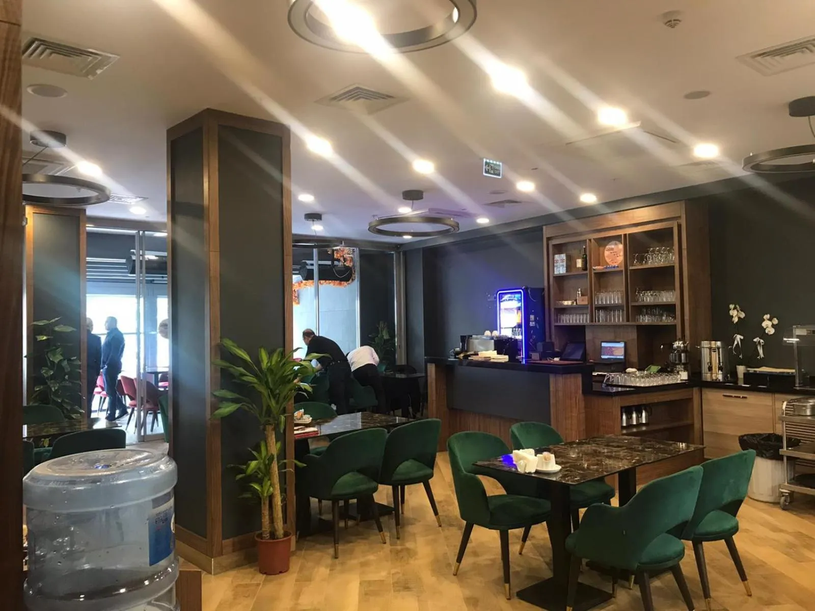 Restaurant/places to eat in Hotel Boursier 2 & Spa