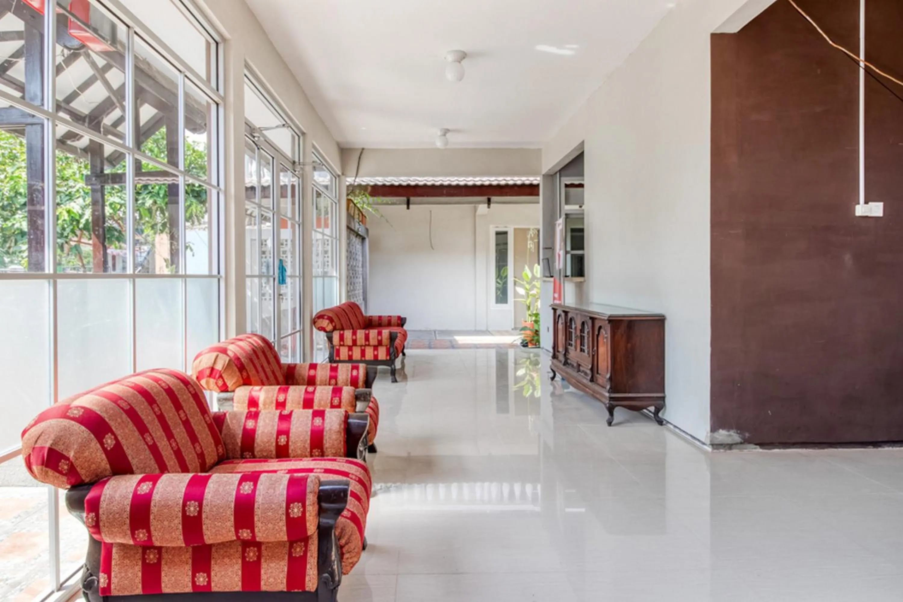 RedDoorz near Malioboro Tugu Station Jogja 2