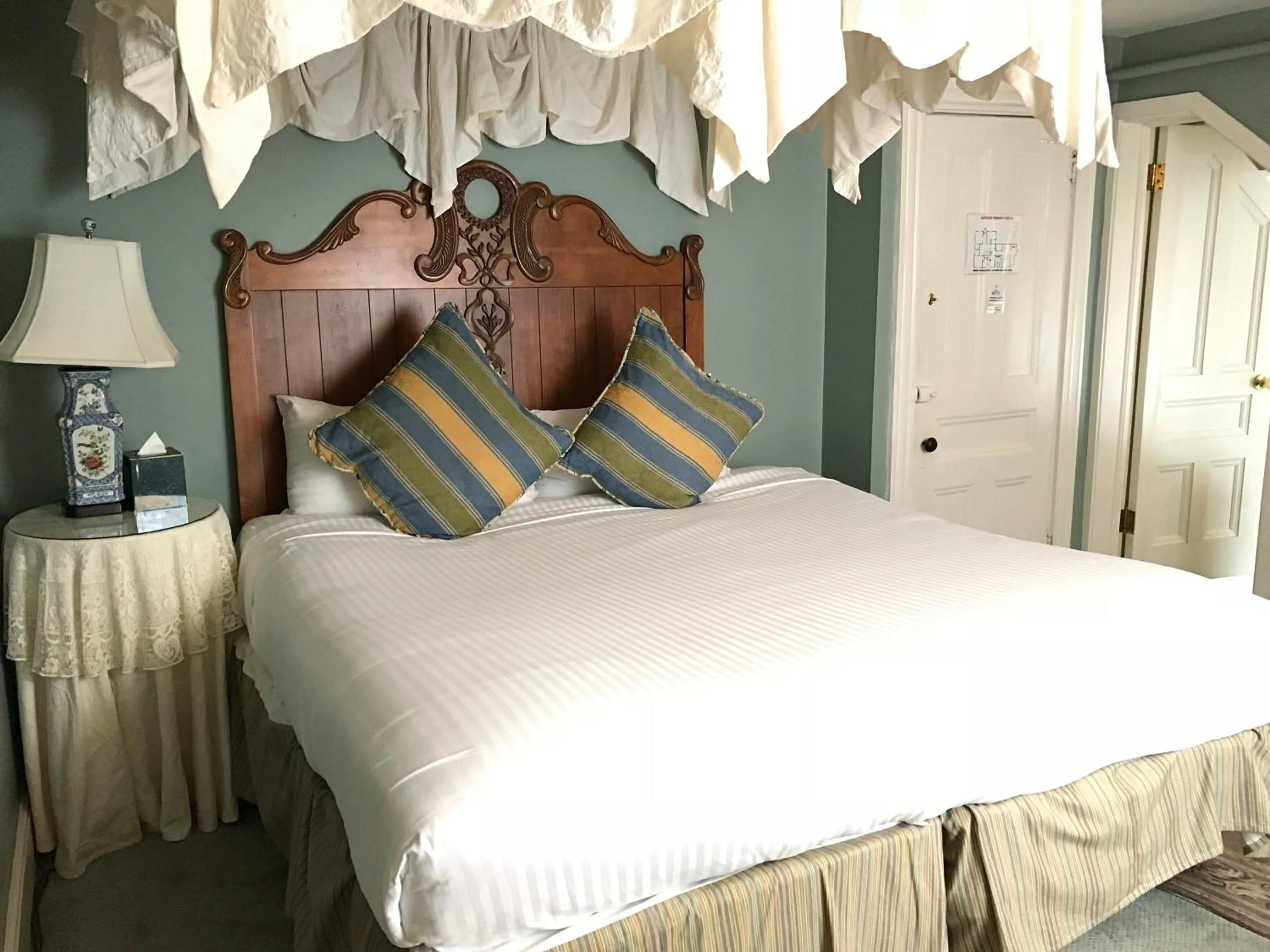 Bedroom, Bed in Cleveland House Inn