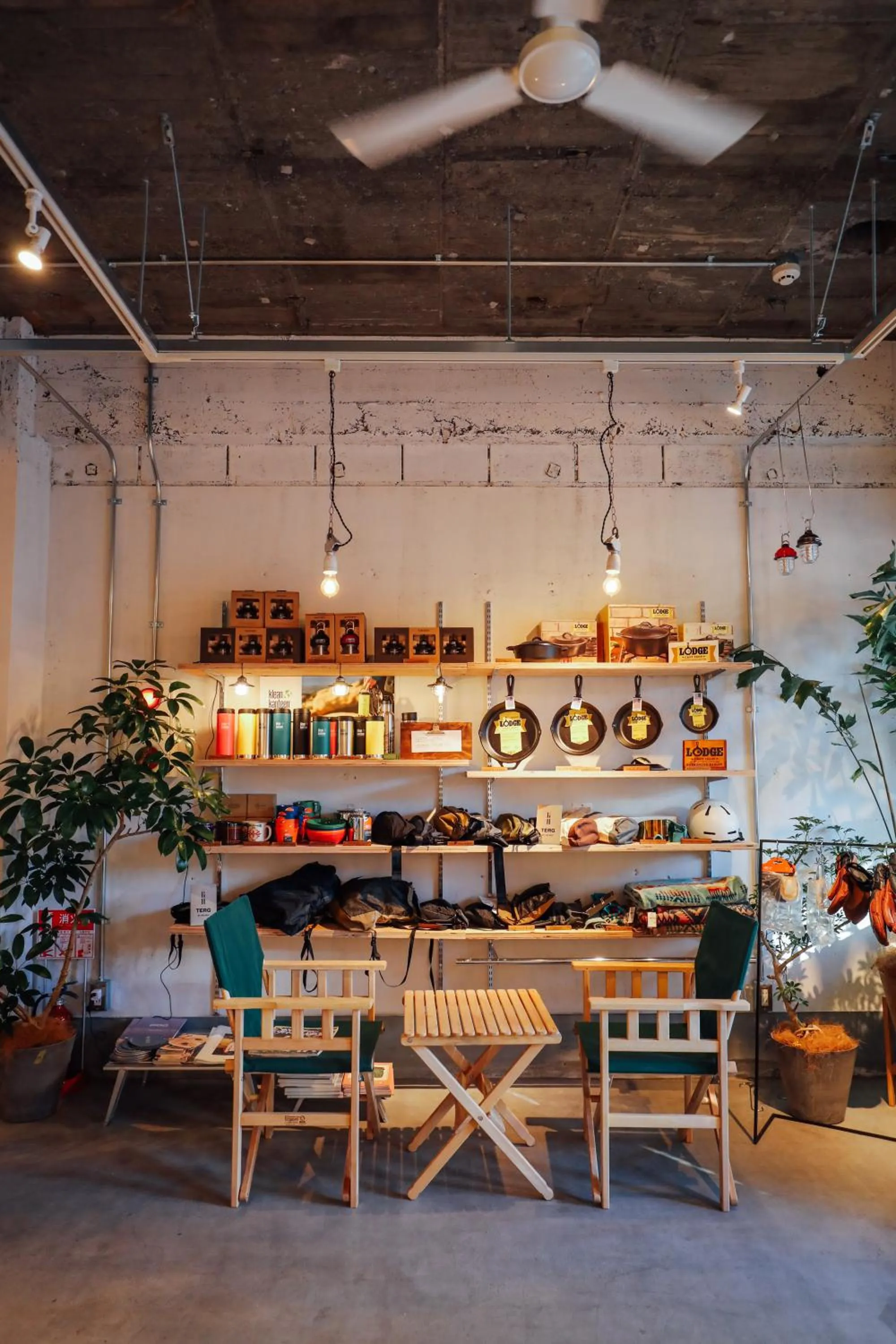 Lobby or reception in chAho Hostel Nirasaki / Outdoor Base