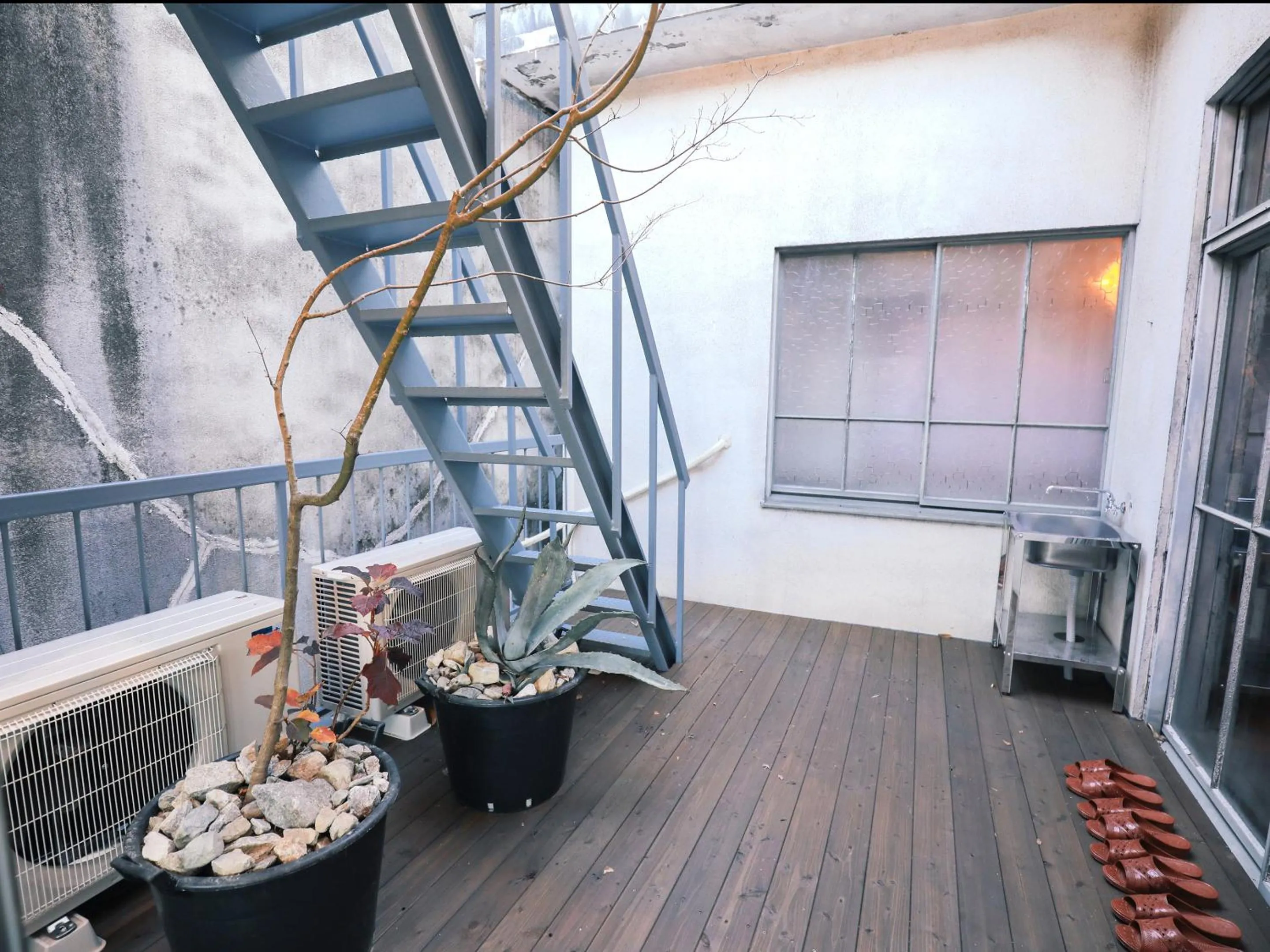 Balcony/Terrace in chAho Hostel Nirasaki / Outdoor Base