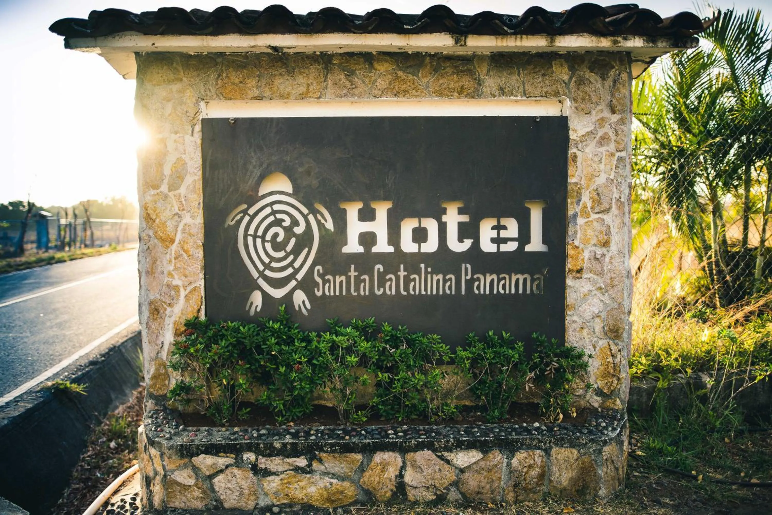 Property logo or sign in Hotel Santa Catalina Panamá