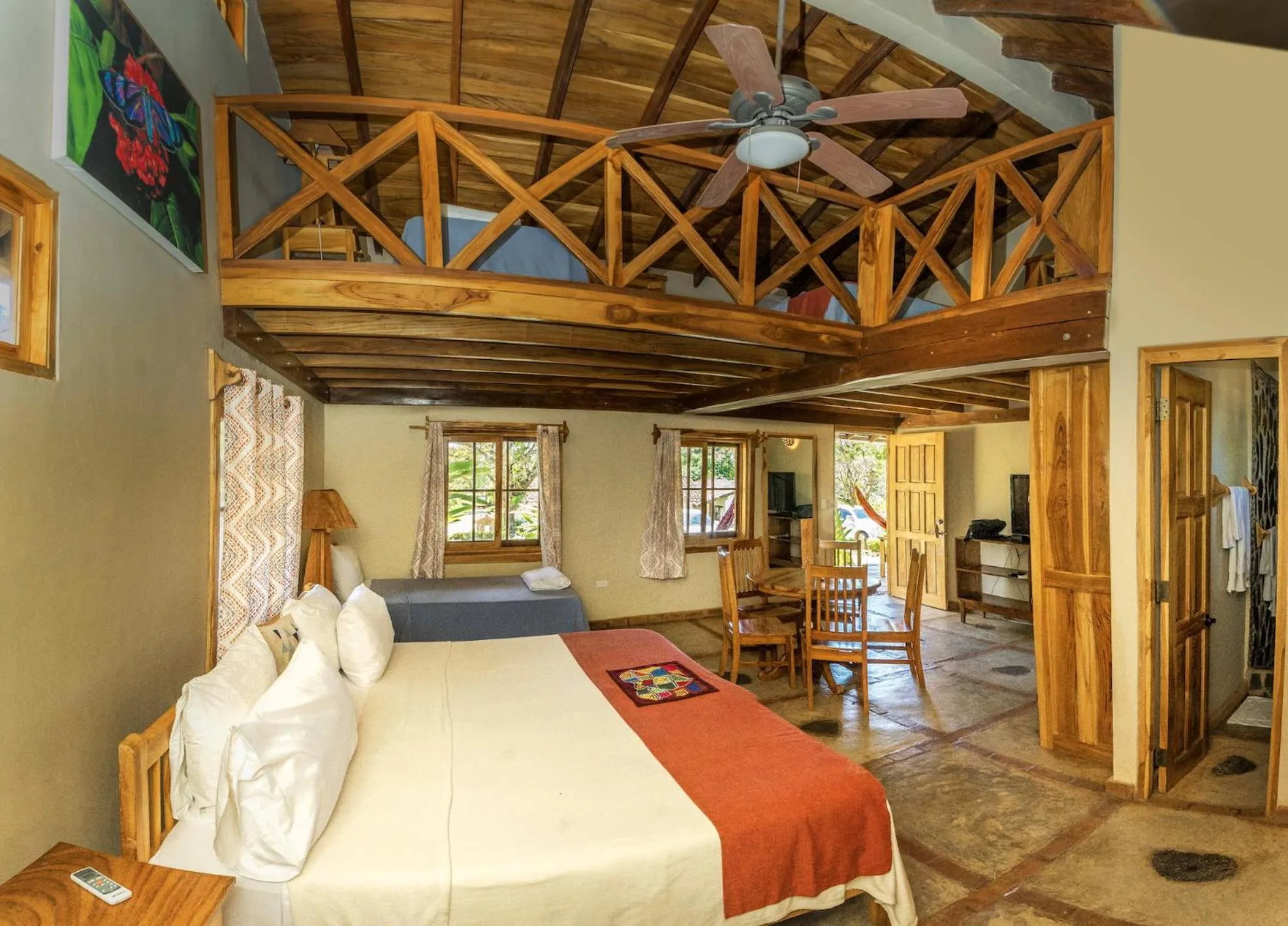 Photo of the whole room, Bed in Hotel Santa Catalina Panamá