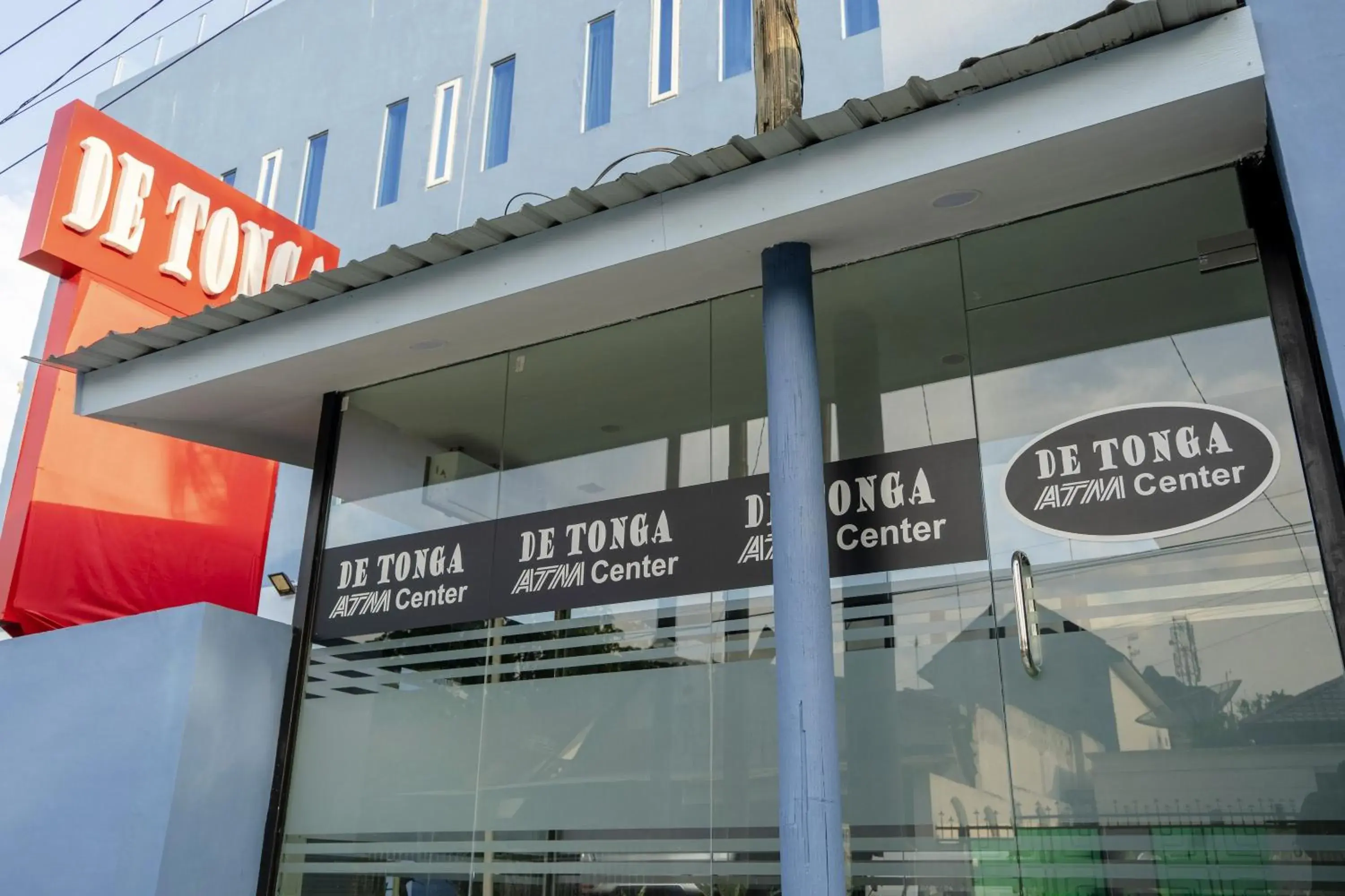 Property logo or sign in De'Tonga Hotel Property logo or sign in De'Tonga Hotel