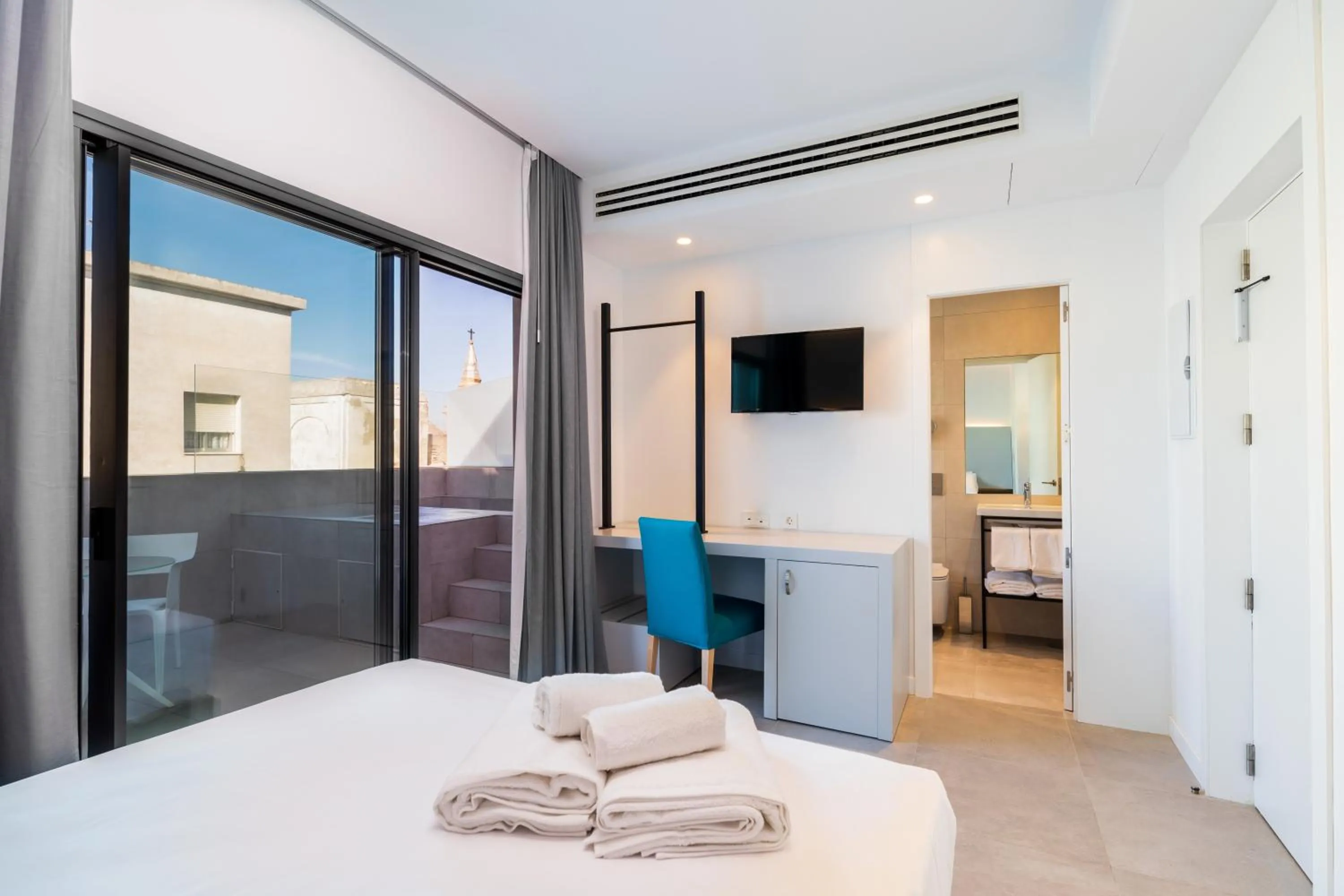 Photo of the whole room, Bed in Dormos Hotel