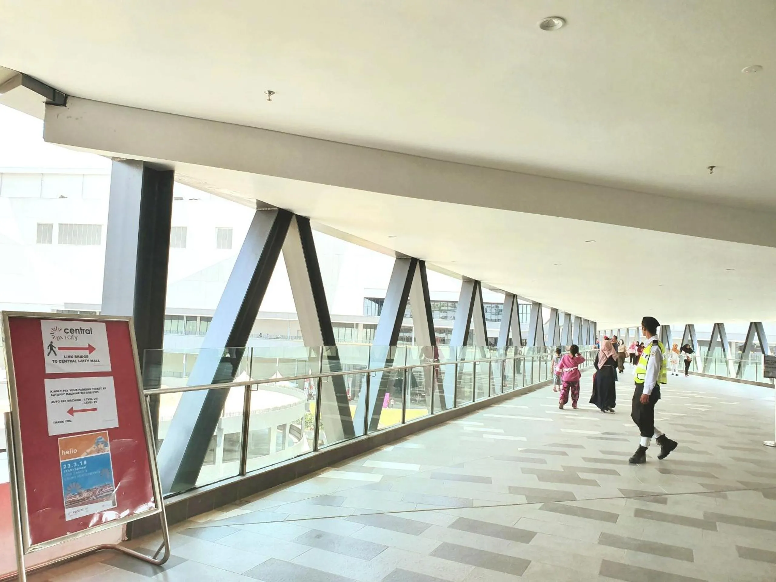 Shopping Area in Casa Sabrina's Family Suite @ Liberty i-City, Shah Alam