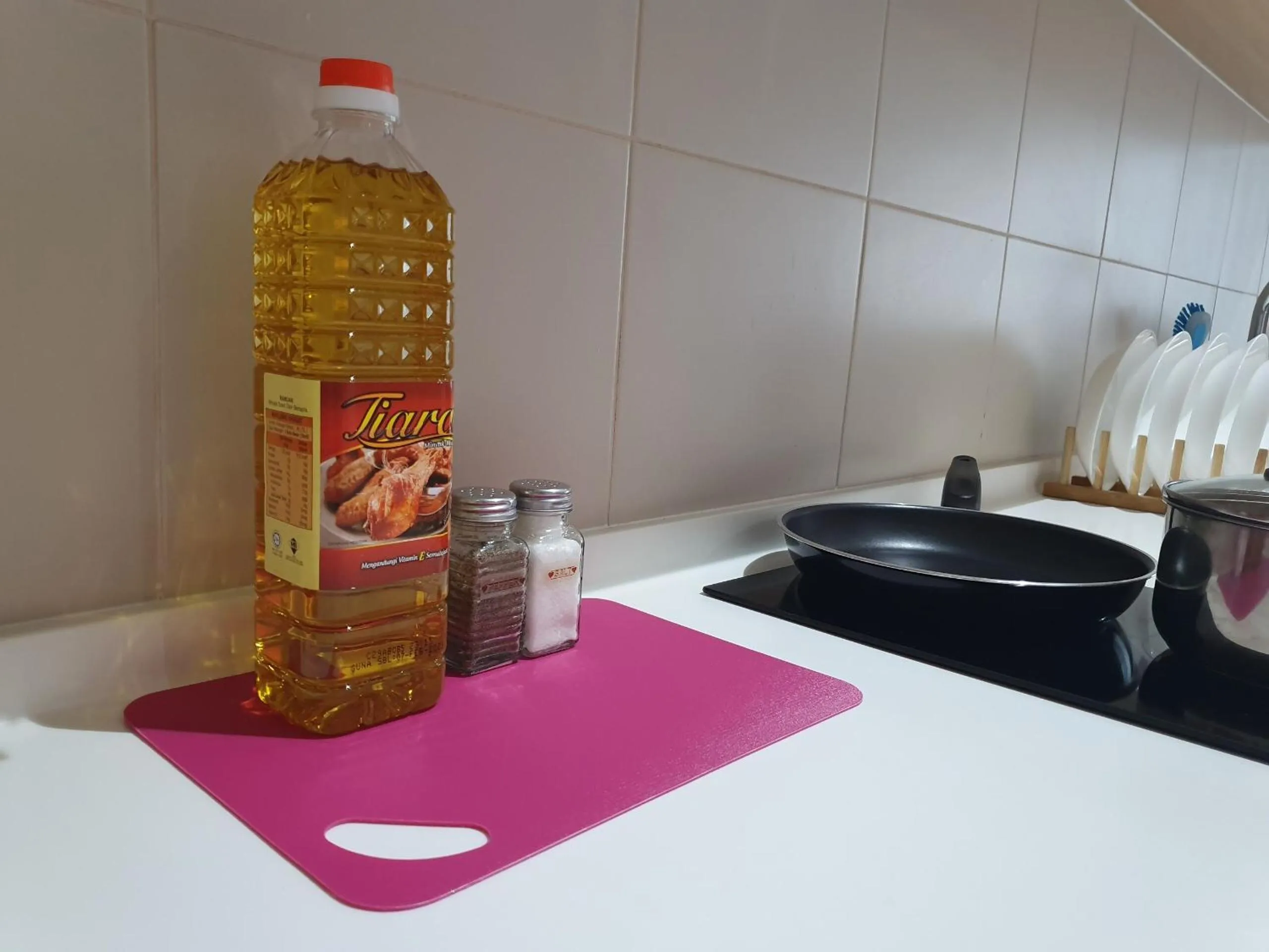 Kitchen or kitchenette in Casa Sabrina's Family Suite @ Liberty i-City, Shah Alam