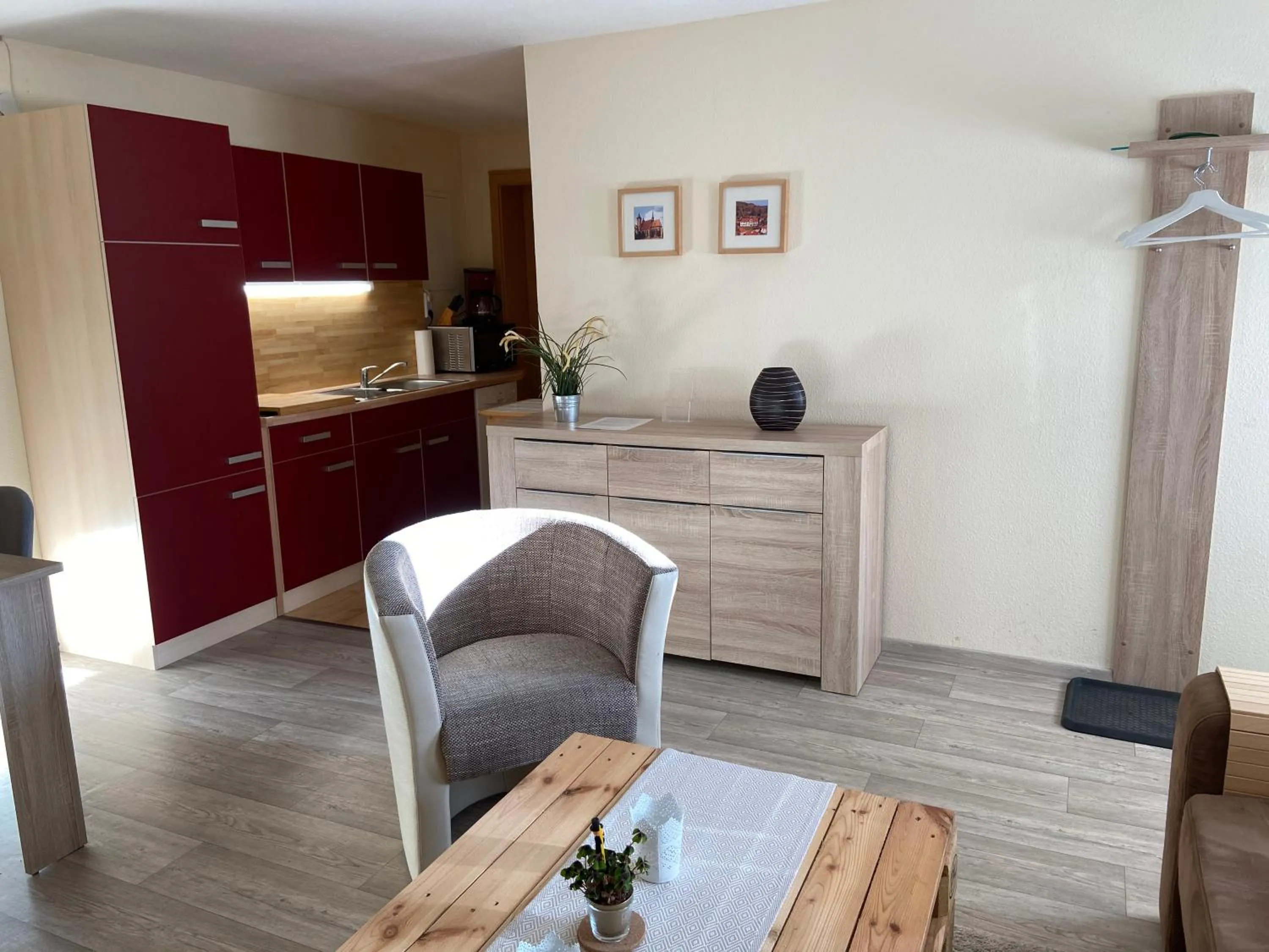 Kitchen or kitchenette in Ferienwohnung Schaub