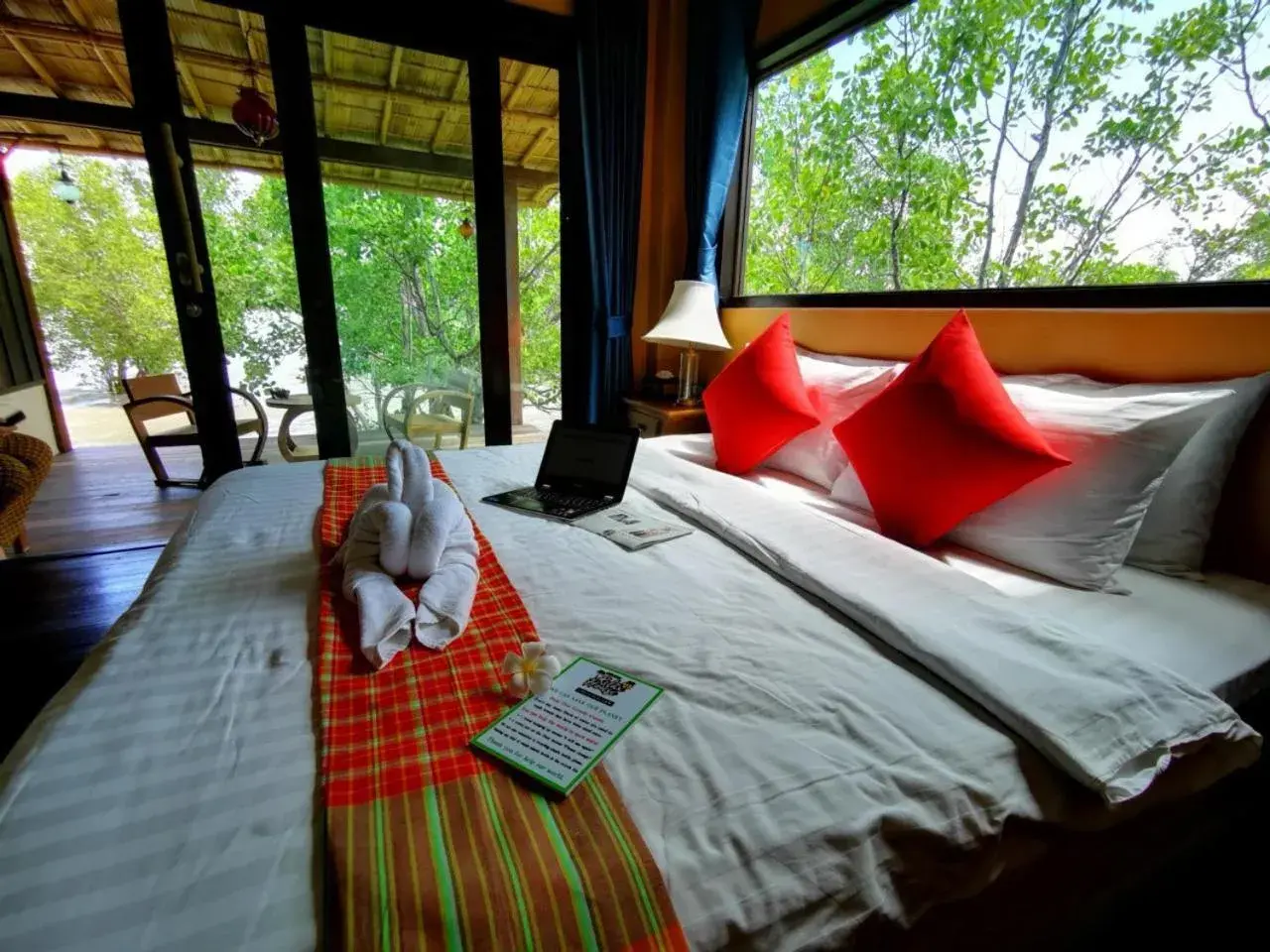 Deluxe Double Room with Balcony and Sea View in Relax House Lanta Old Town Deluxe Double Room with Balcony and Sea View in Relax House Lanta Old Town
