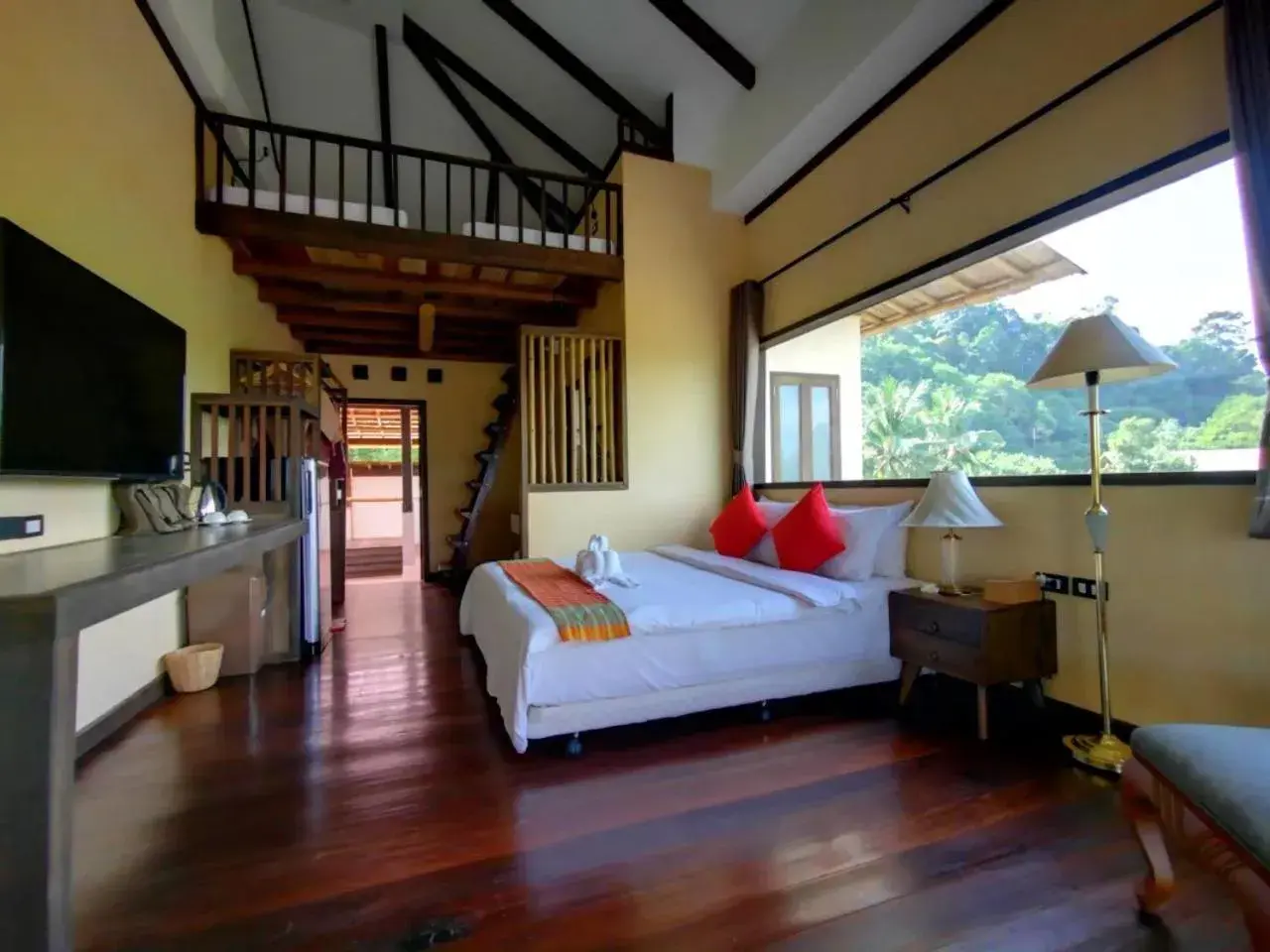 Family Room with Sea View in Relax House Lanta Old Town Family Room with Sea View in Relax House Lanta Old Town