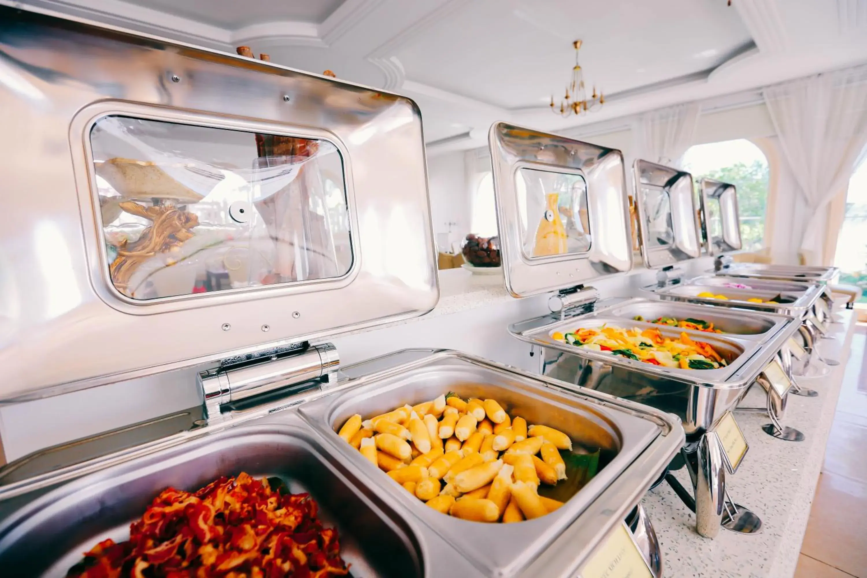 Restaurant/places to eat in La Vie En Rose Villa Restaurant/places to eat in La Vie En Rose Villa