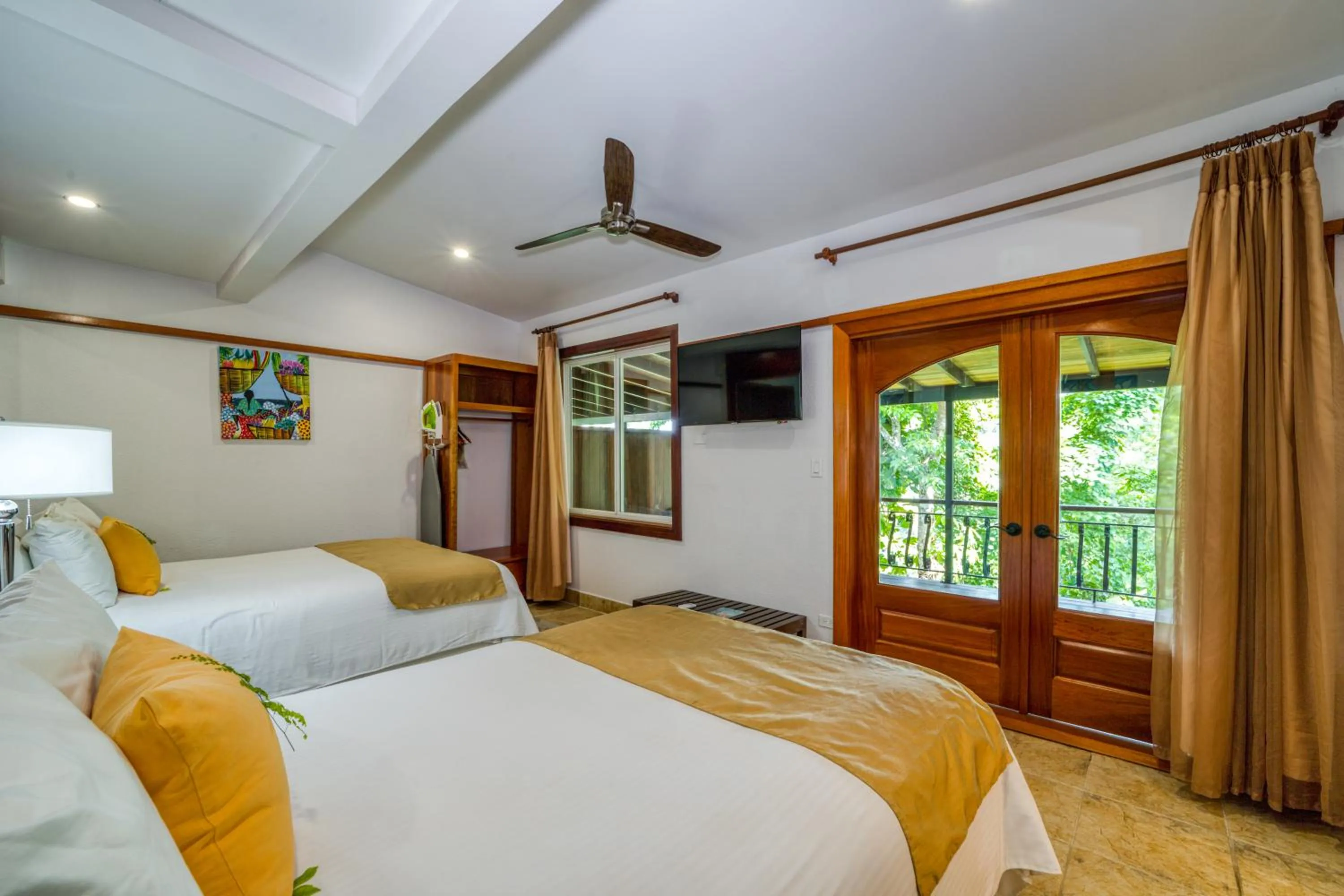 Photo of the whole room, Bed in San Ignacio Resort Hotel