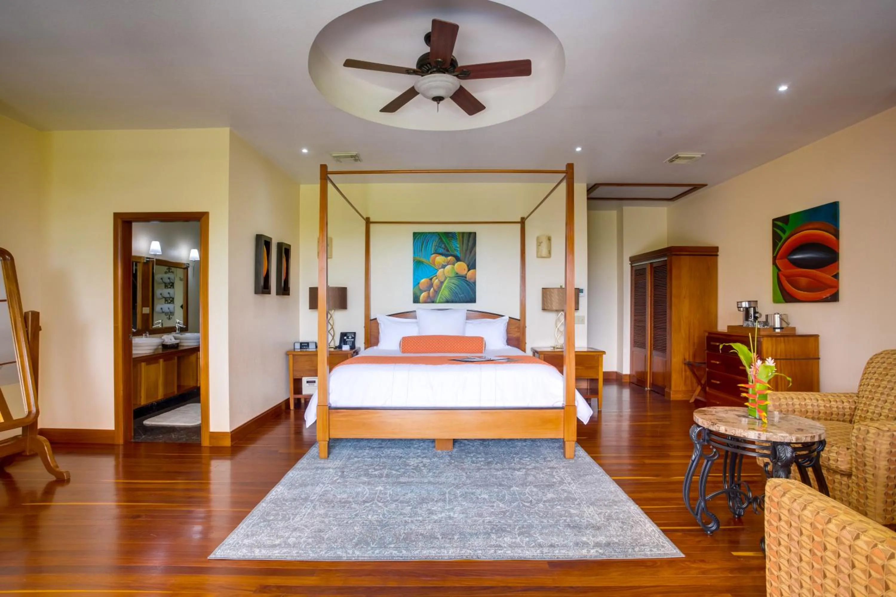 Photo of the whole room, Bed in San Ignacio Resort Hotel