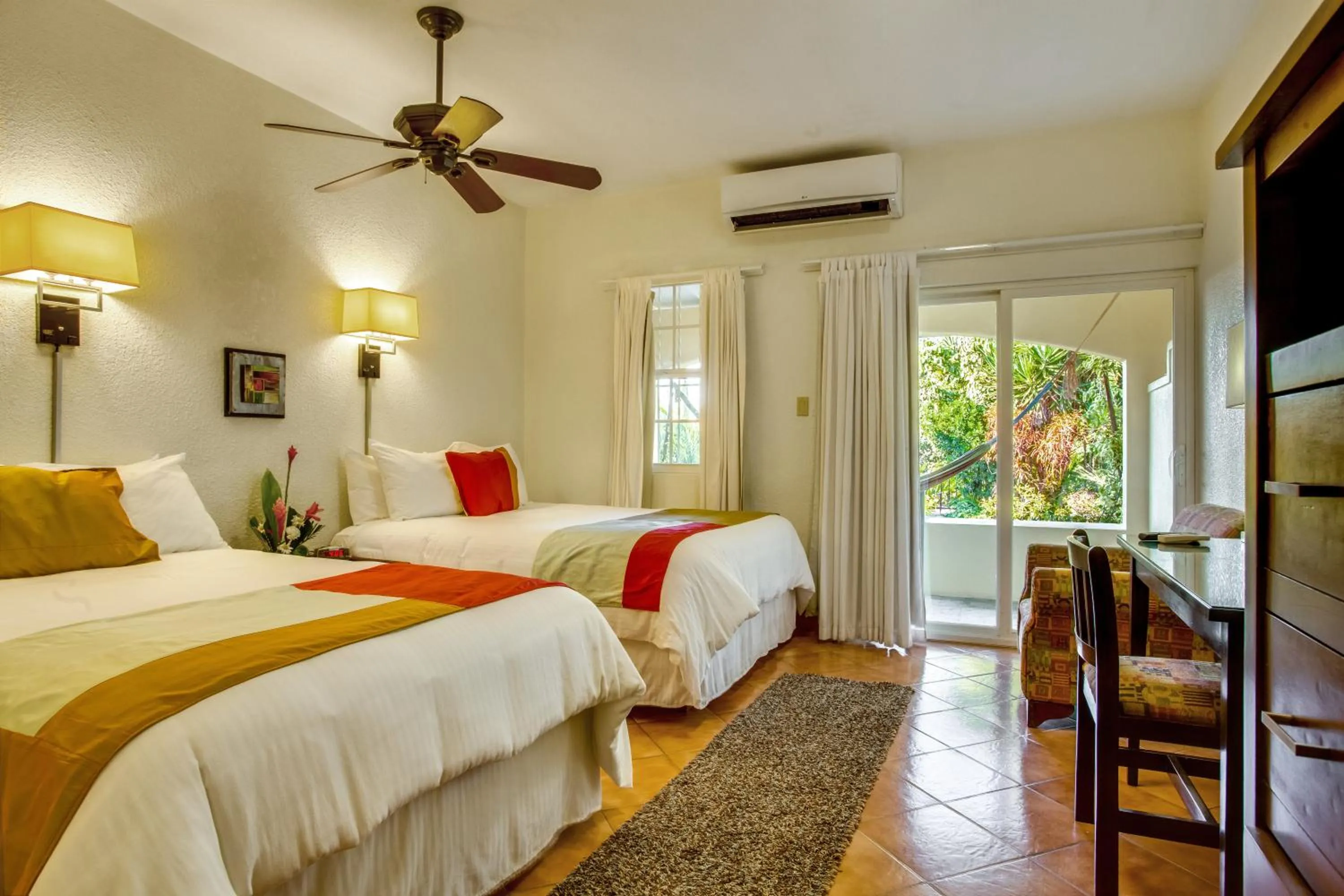 Double Room with Garden View in San Ignacio Resort Hotel