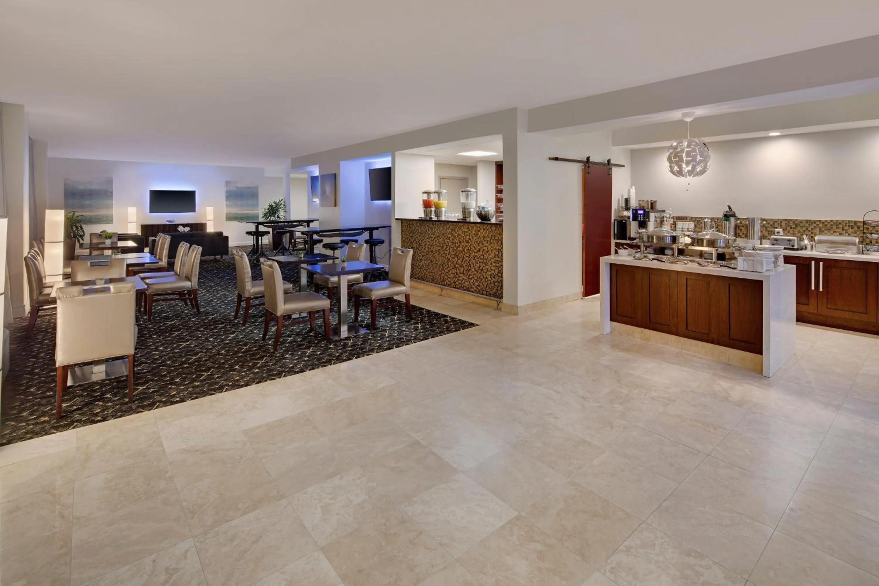 Lounge or bar in Sheraton Orlando North