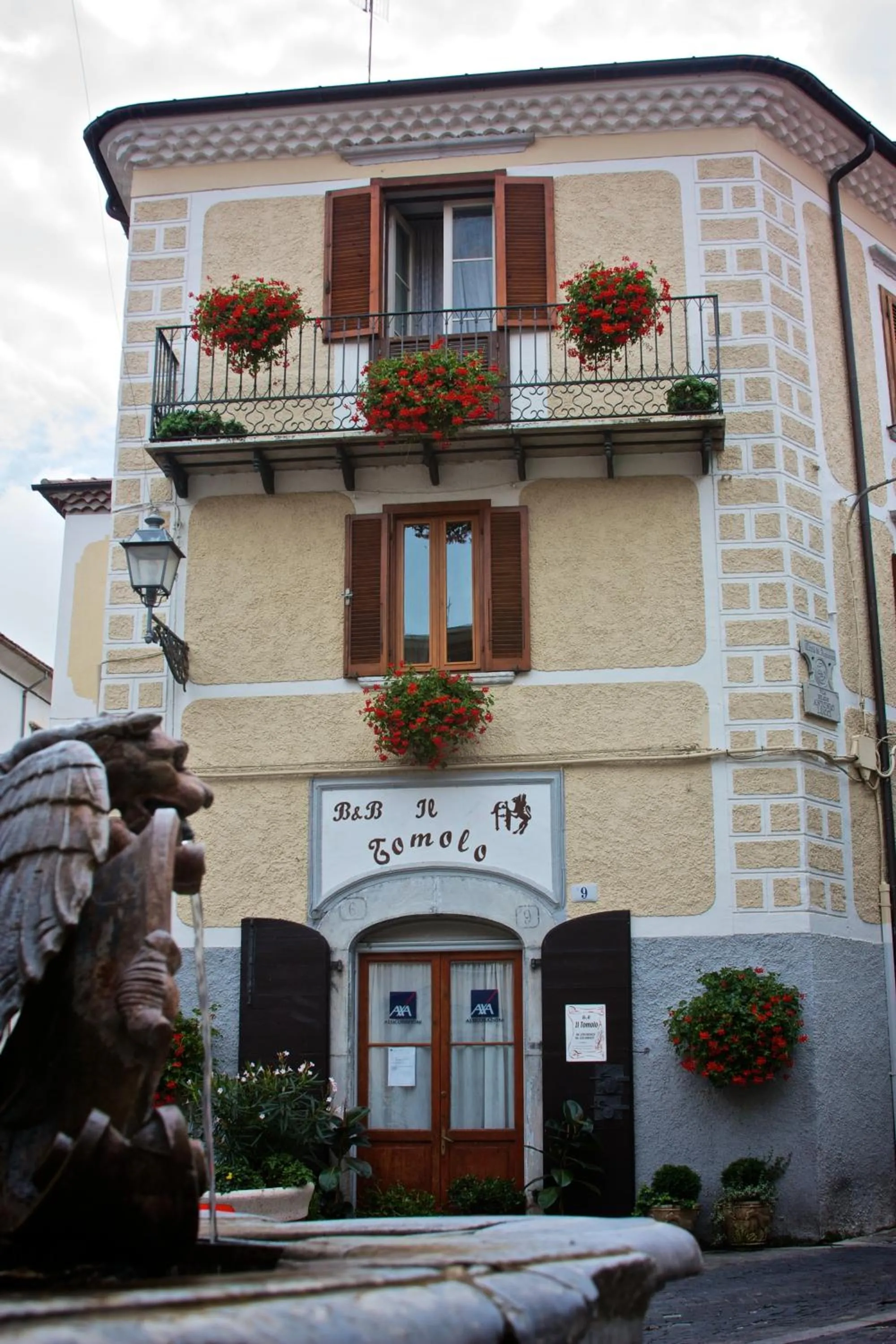Facade/entrance in Il Tomolo