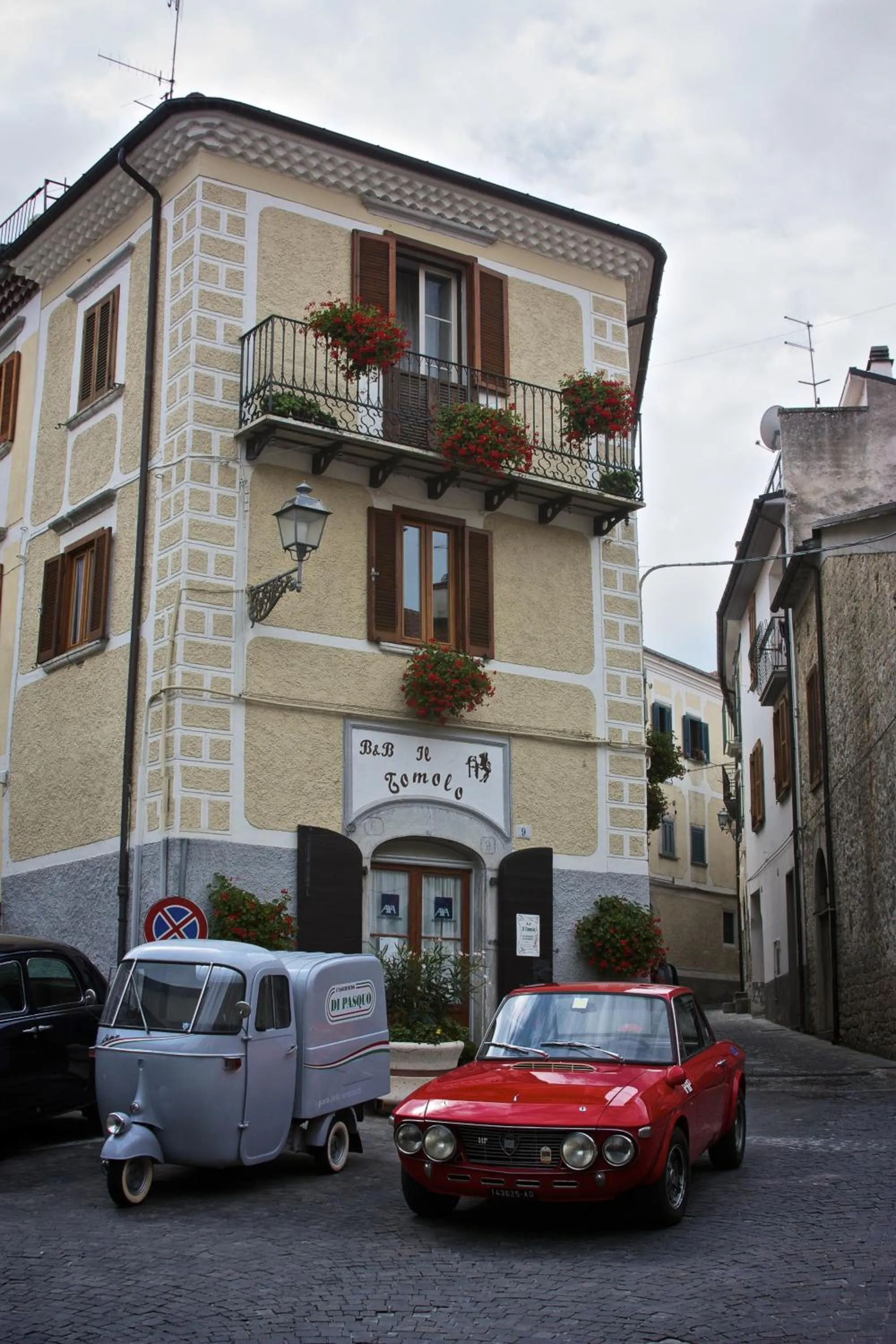 Facade/entrance in Il Tomolo