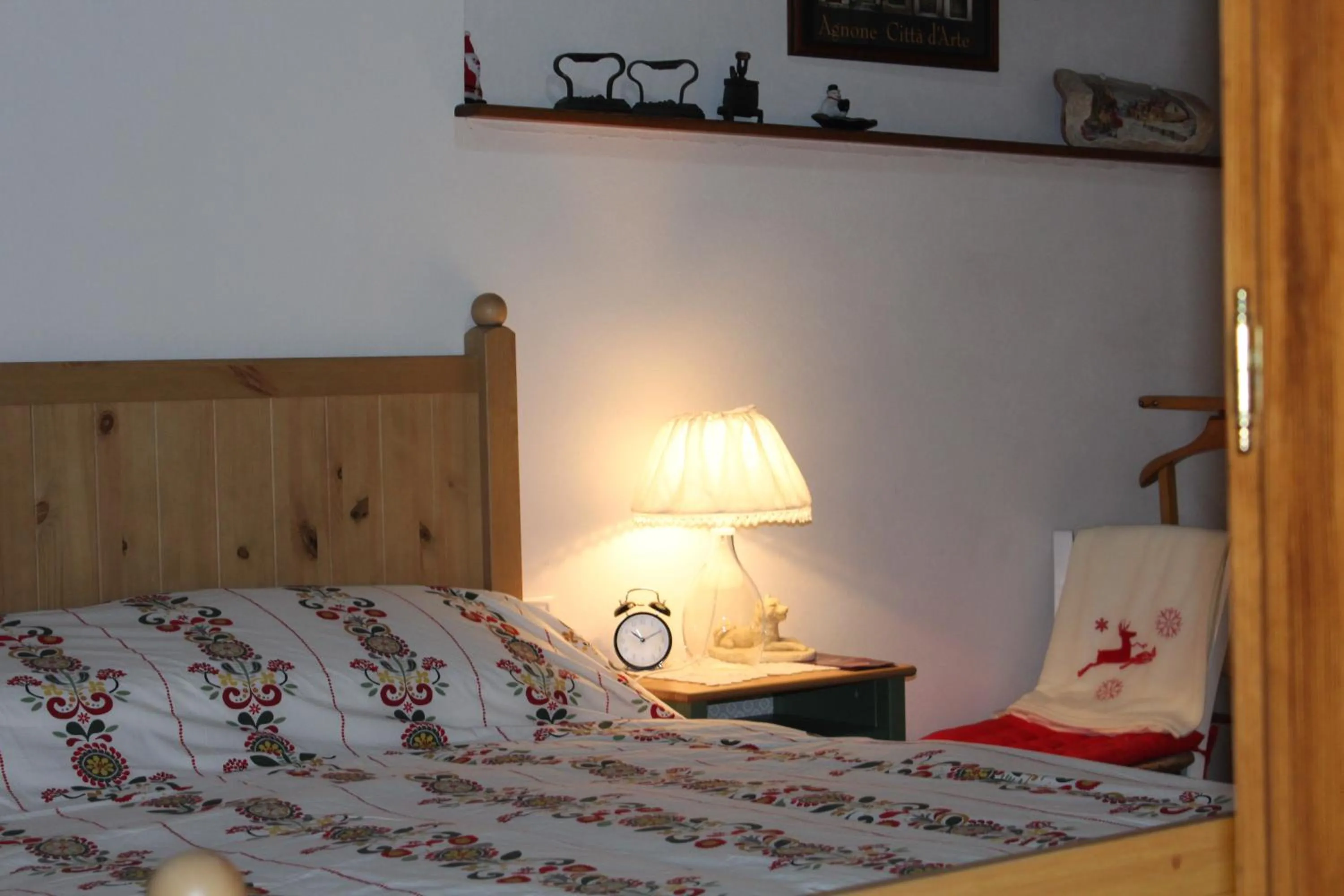 Decorative detail, Bed in Il Tomolo