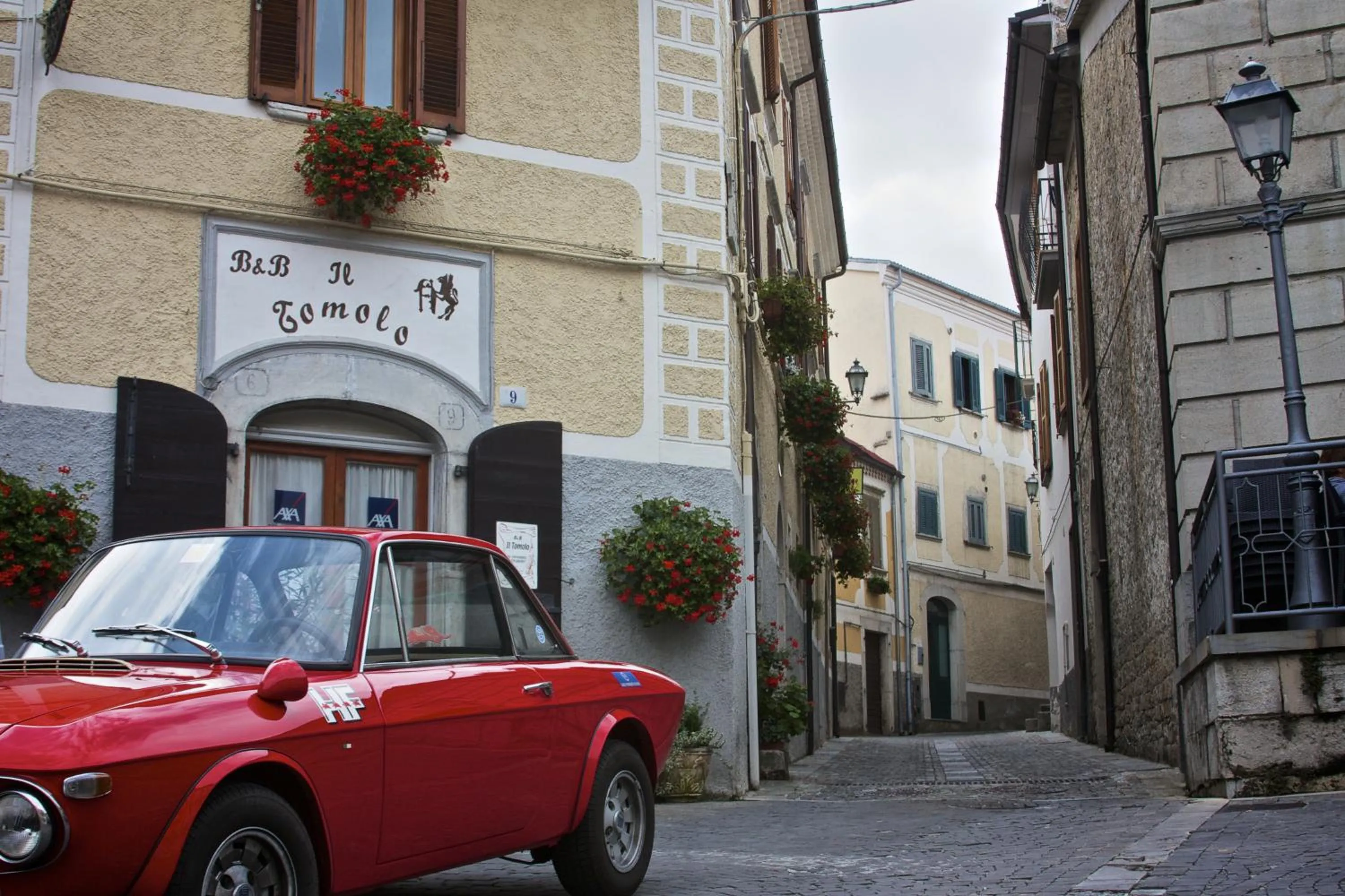 Facade/entrance in Il Tomolo