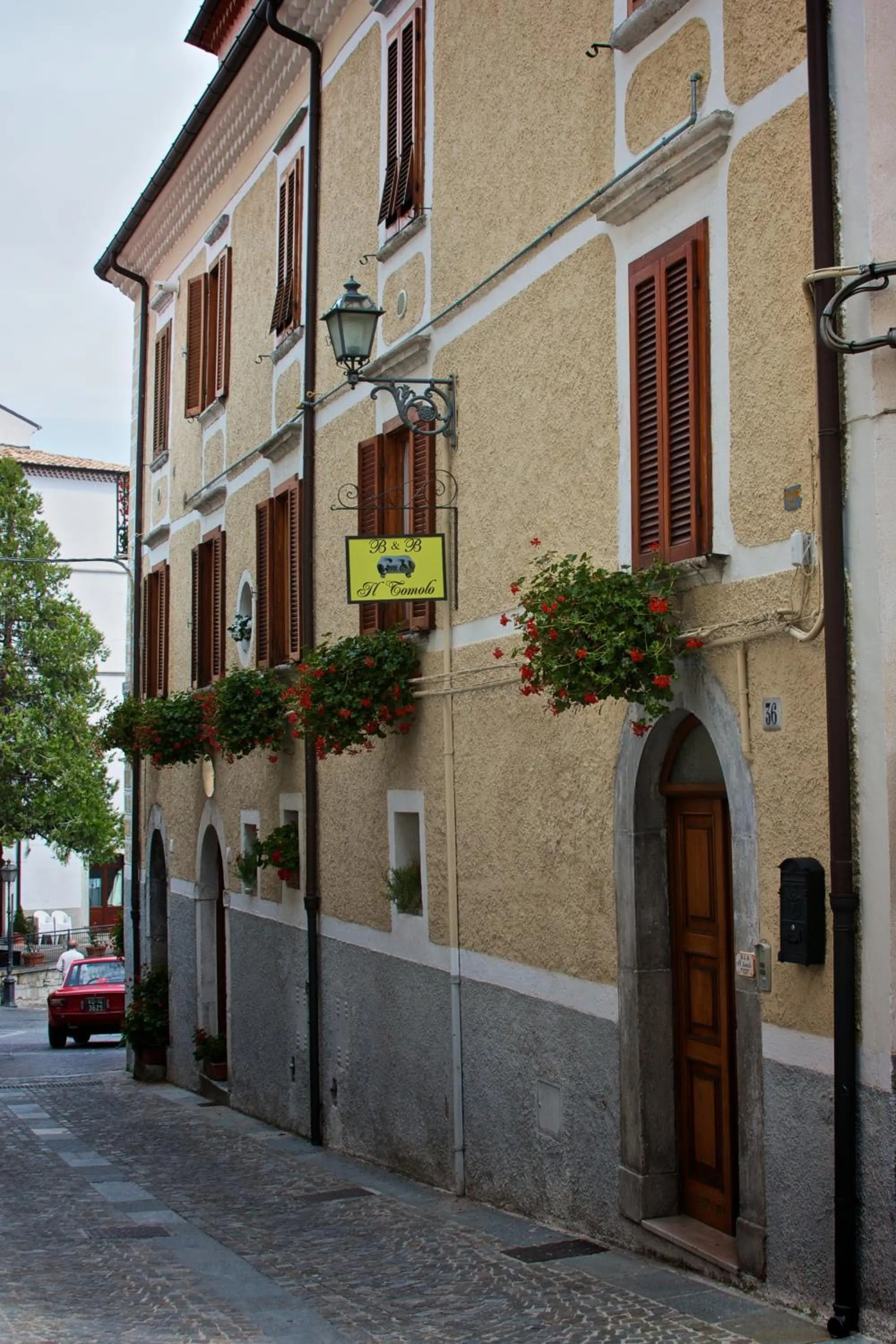 Property logo or sign in Il Tomolo