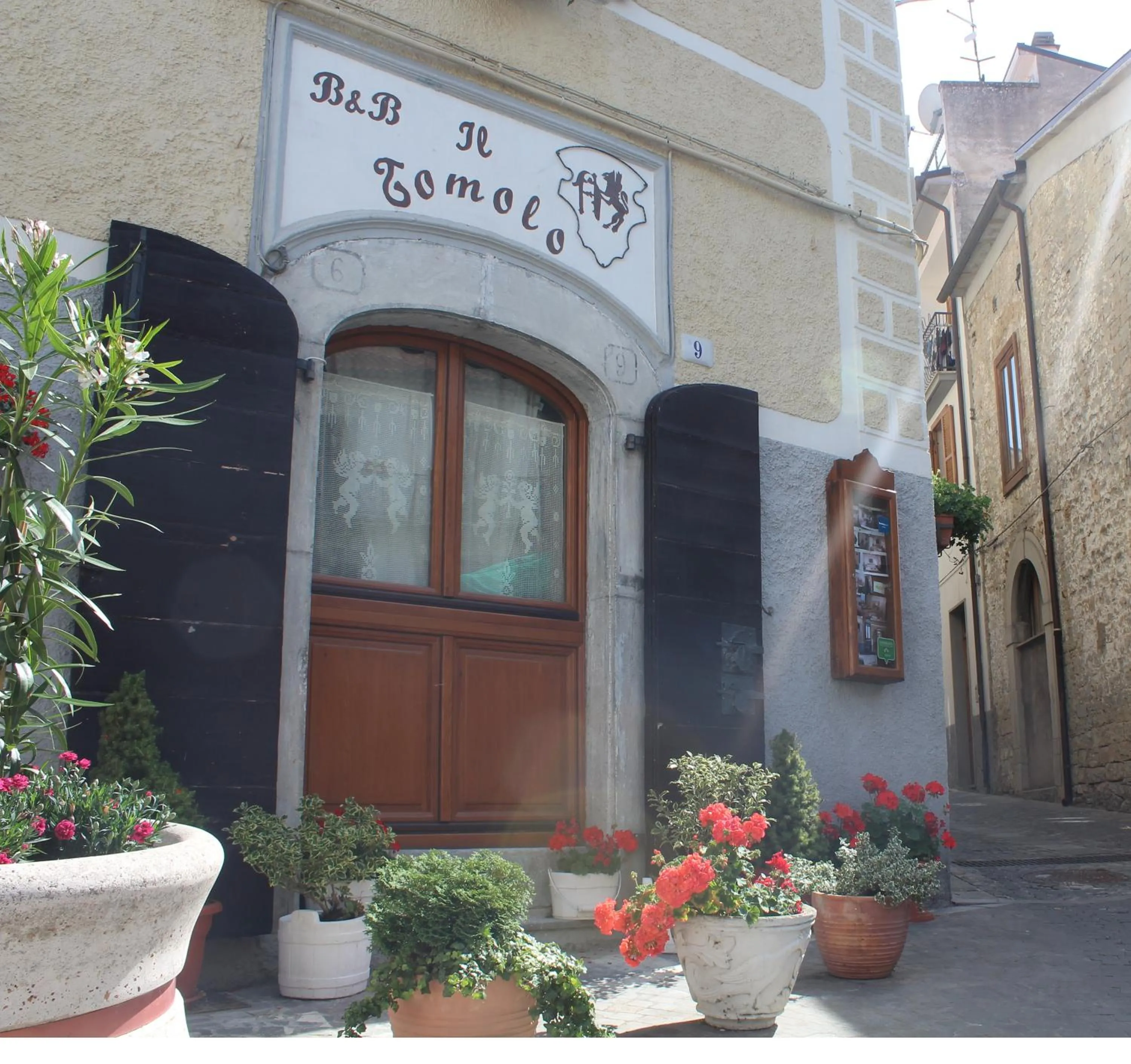 Property building in Il Tomolo