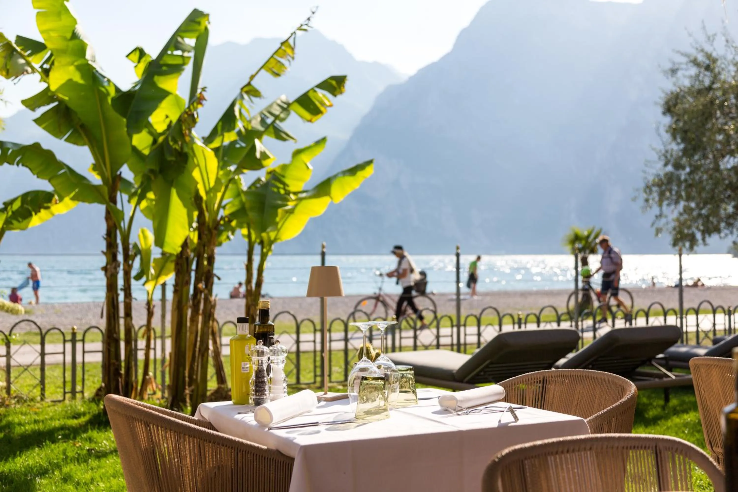 Restaurant/places to eat in Hotel Baia Azzurra - Lake Front