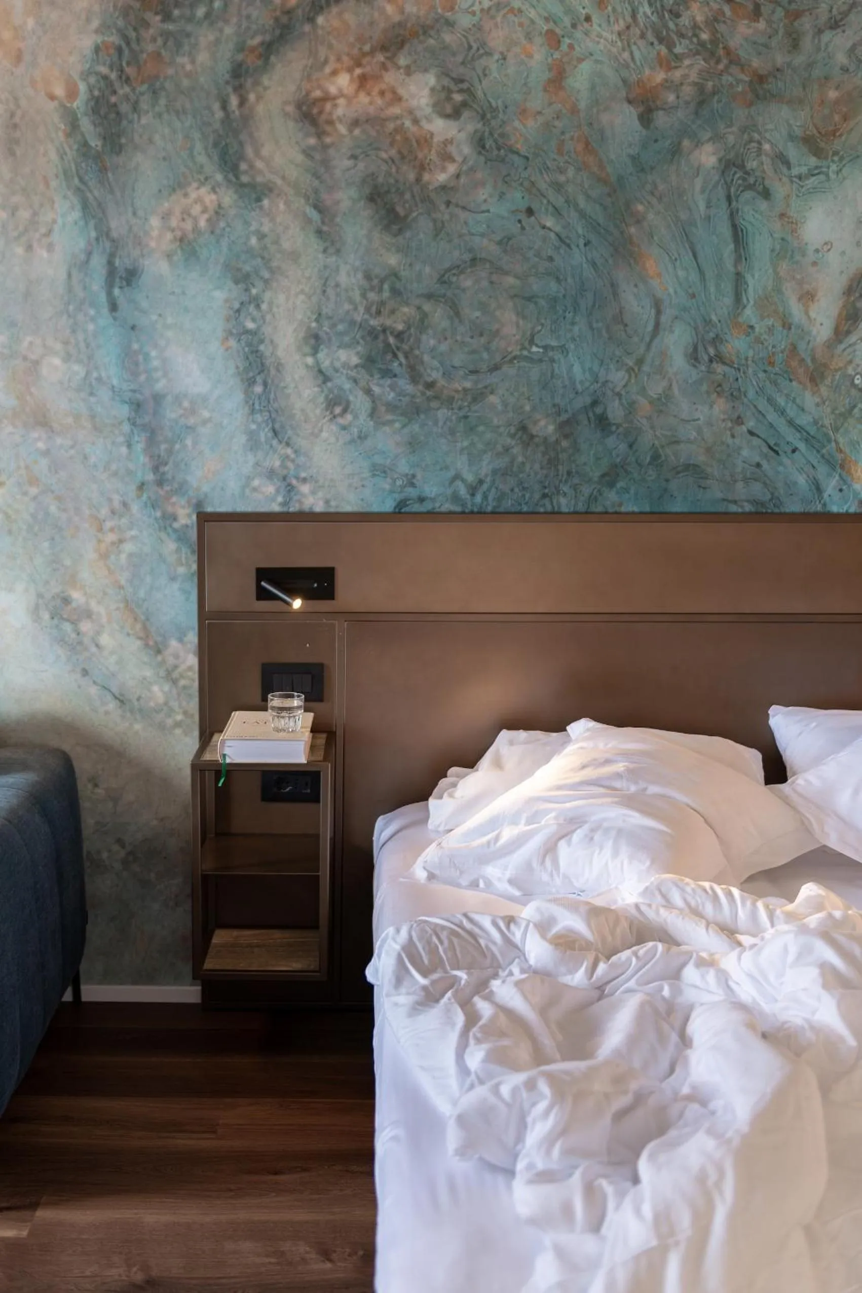 Bed in Hotel Baia Azzurra - Lake Front