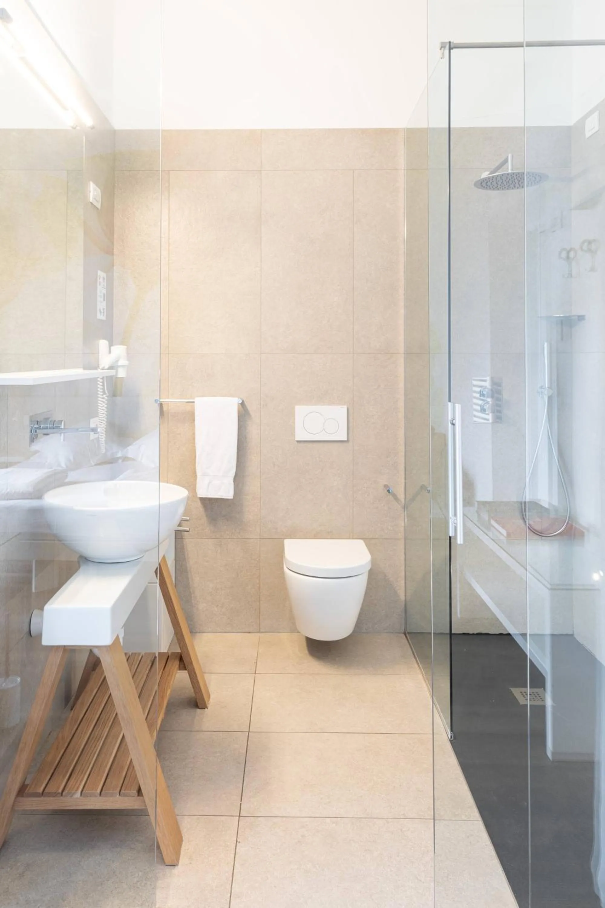 Bathroom in Hotel Baia Azzurra - Lake Front