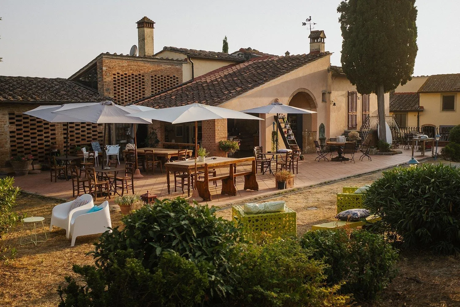 Restaurant/places to eat in Torre Rasa