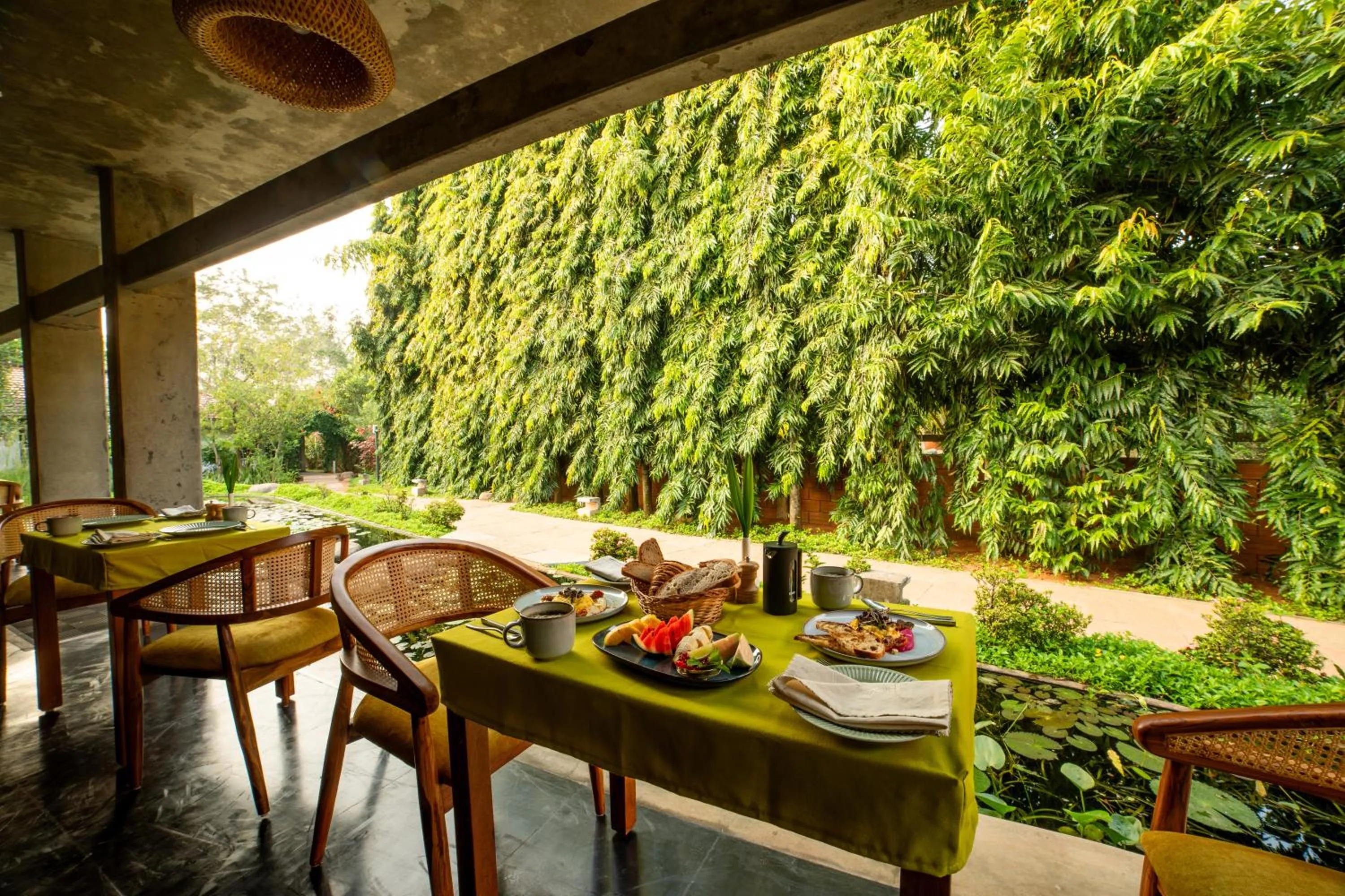 Spring in Sanctuary Amaidiyana - A CGH Earth Experience
