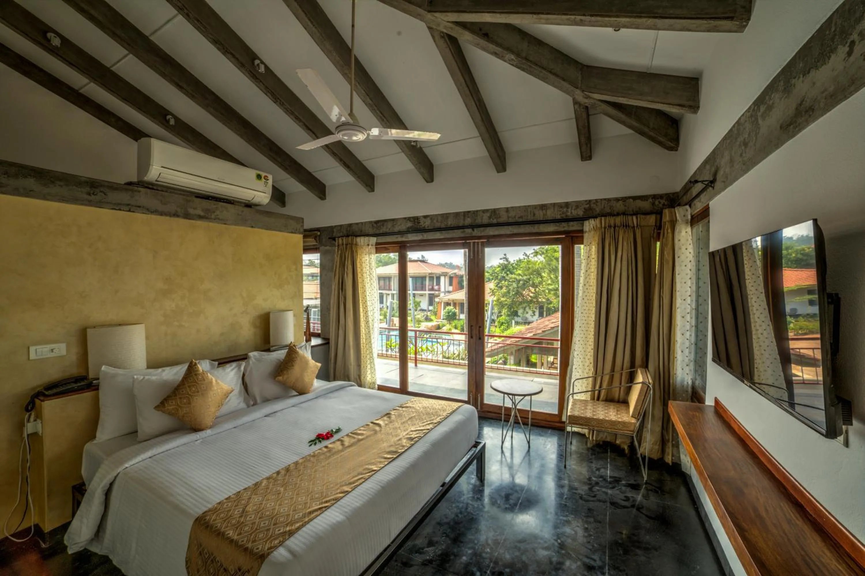 Bed in Sanctuary Amaidiyana - A CGH Earth Experience