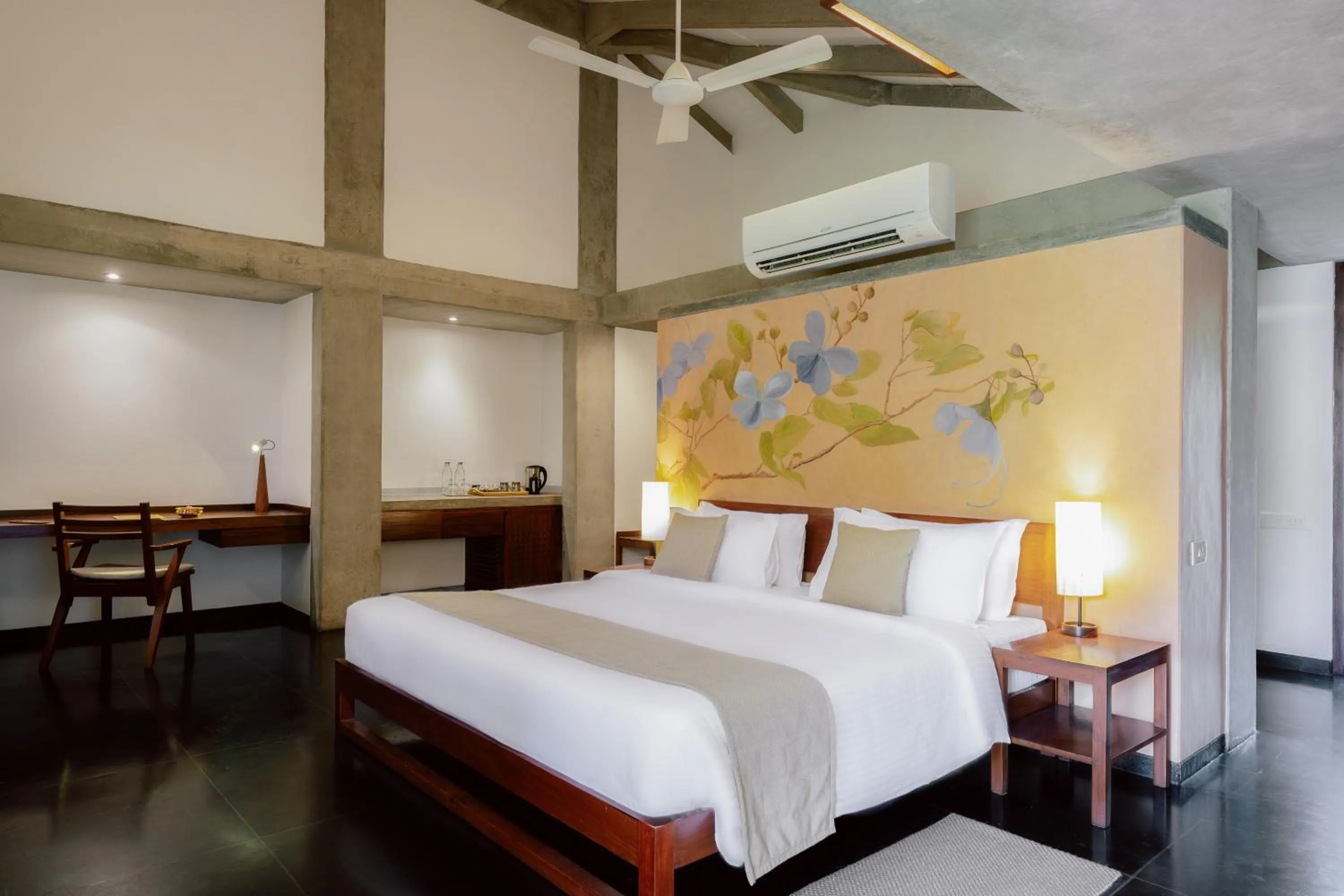 Photo of the whole room, Bed in Sanctuary Amaidiyana - A CGH Earth Experience