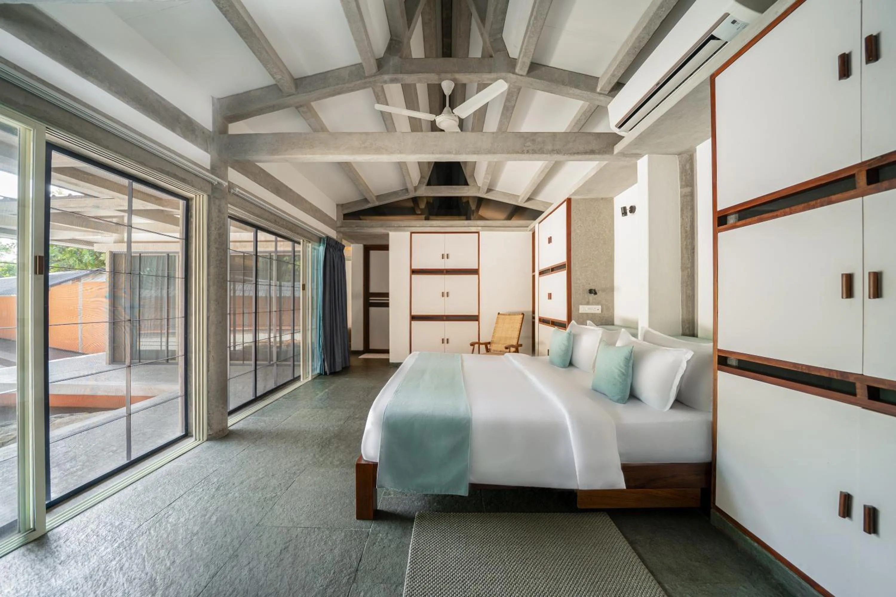Bedroom, Bed in Sanctuary Amaidiyana - A CGH Earth Experience