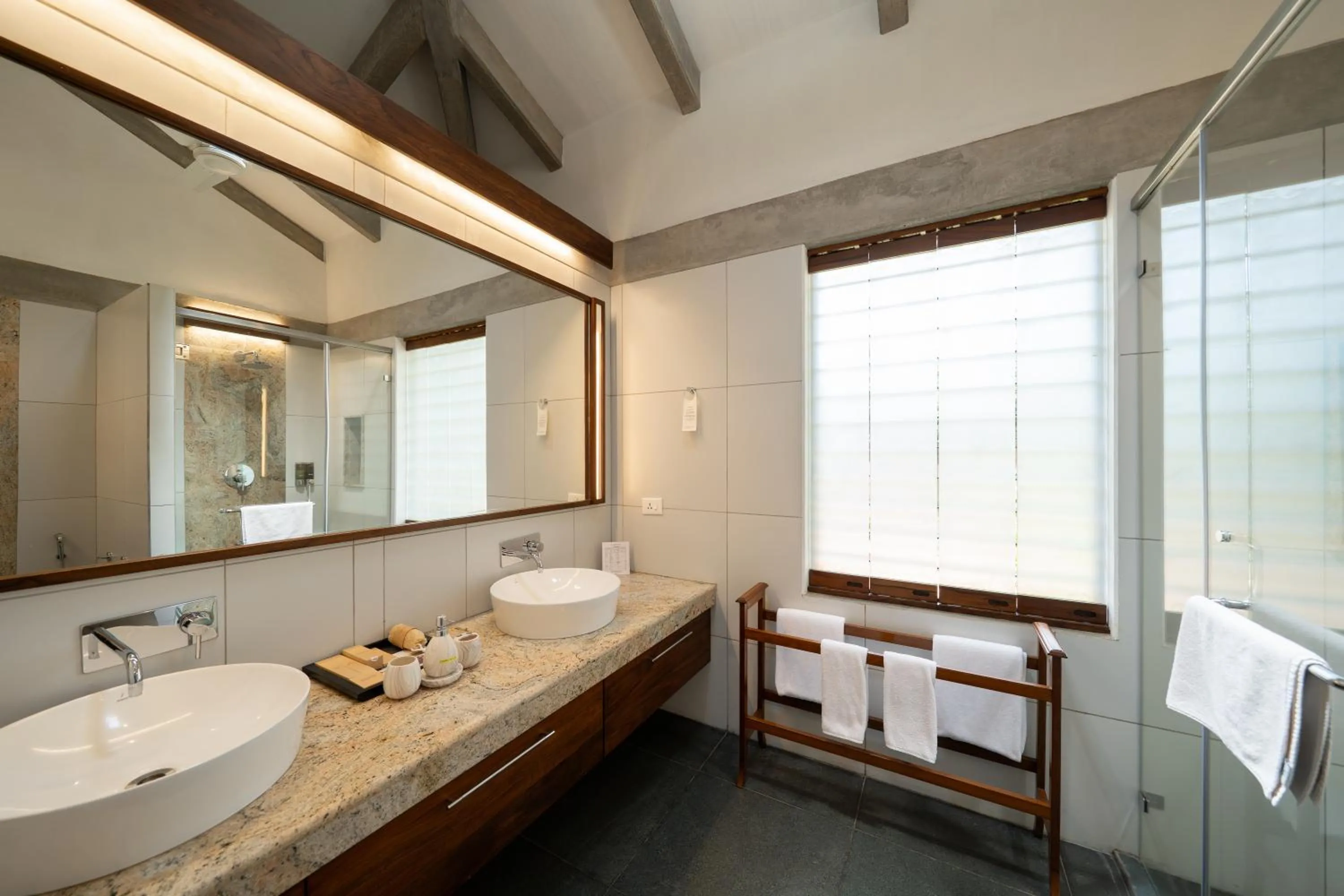 Toilet in Sanctuary Amaidiyana - A CGH Earth Experience