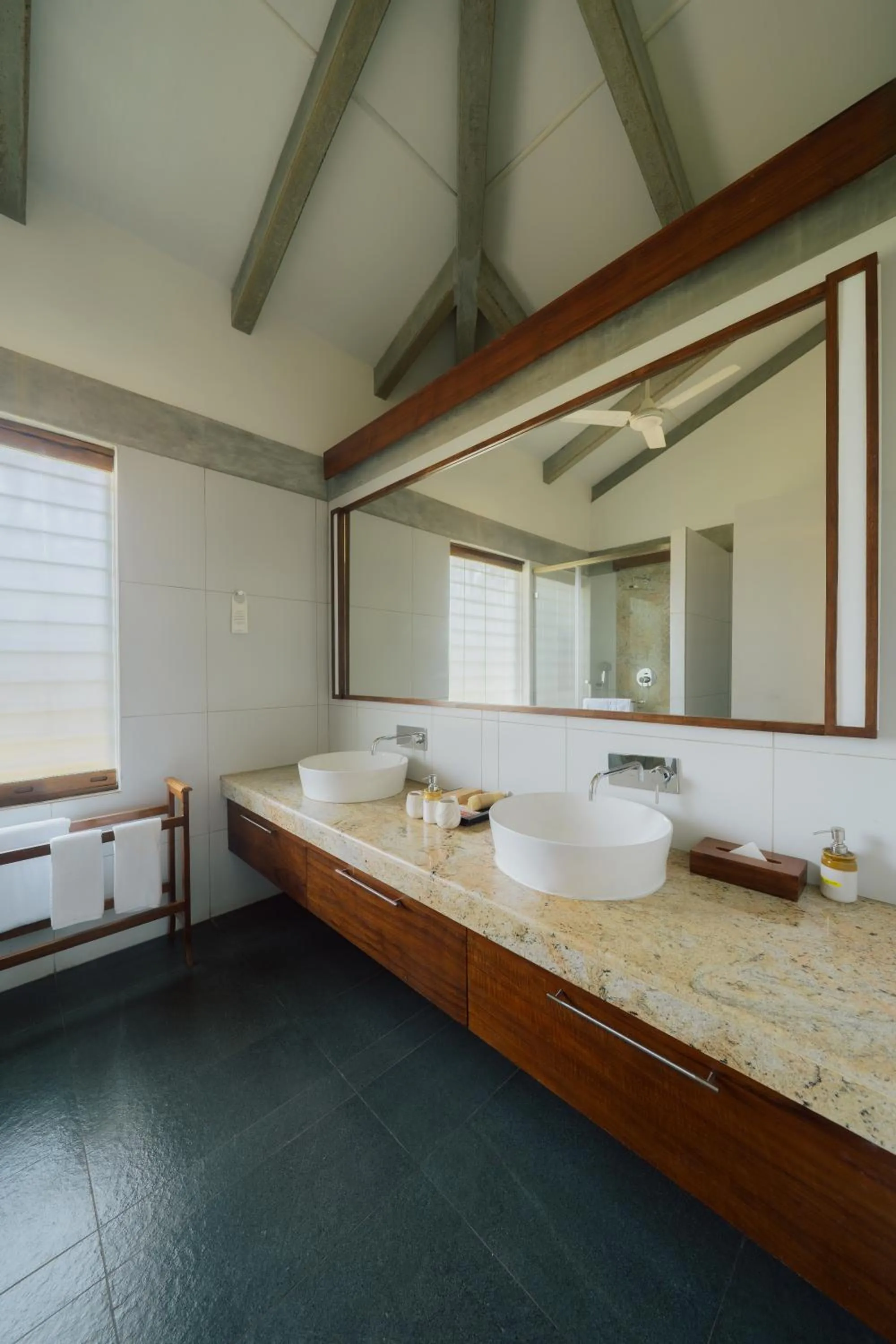 Bathroom in Sanctuary Amaidiyana - A CGH Earth Experience