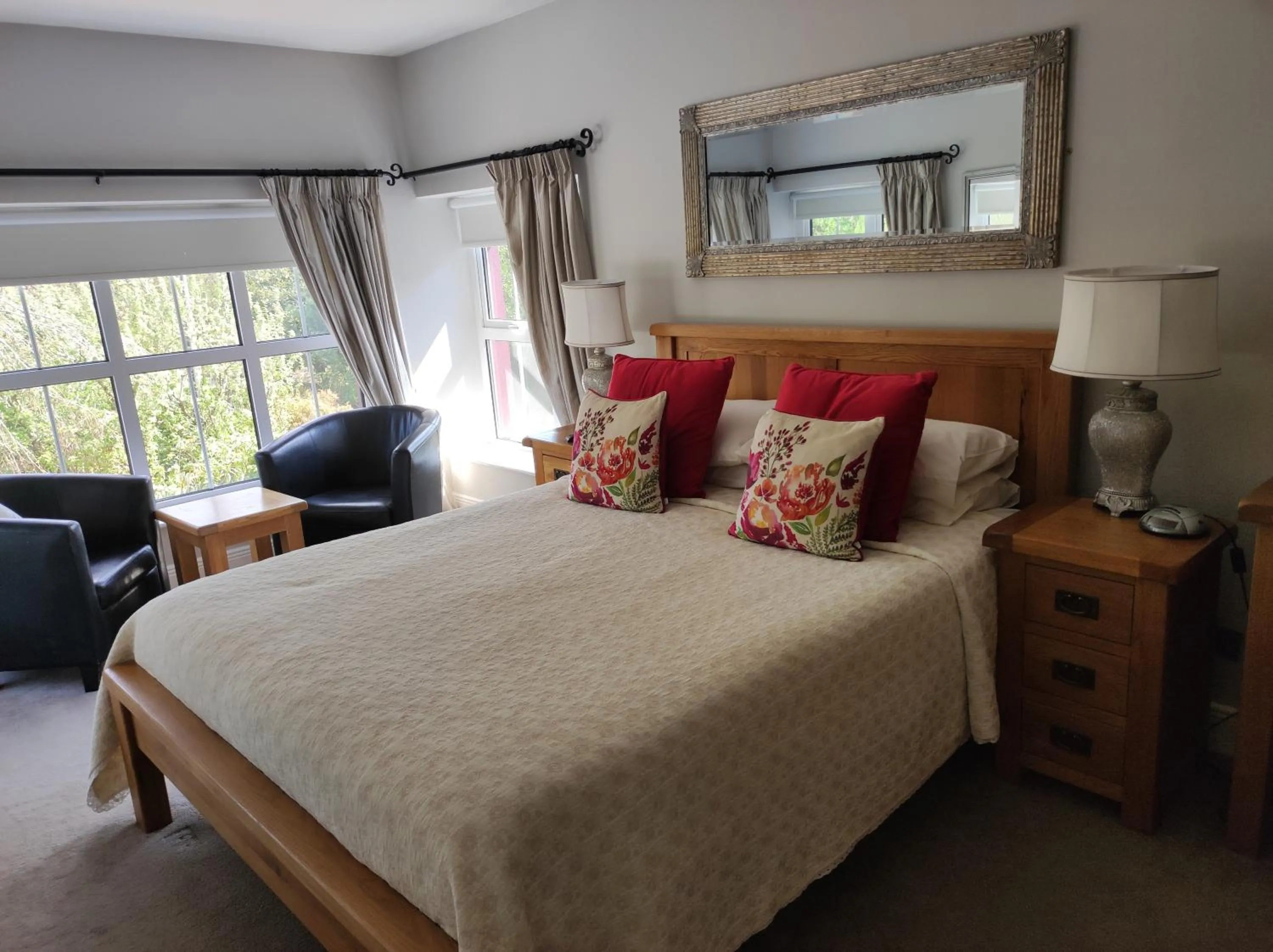 Bedroom, Bed in Apartments at Ballinsheen House & Gardens