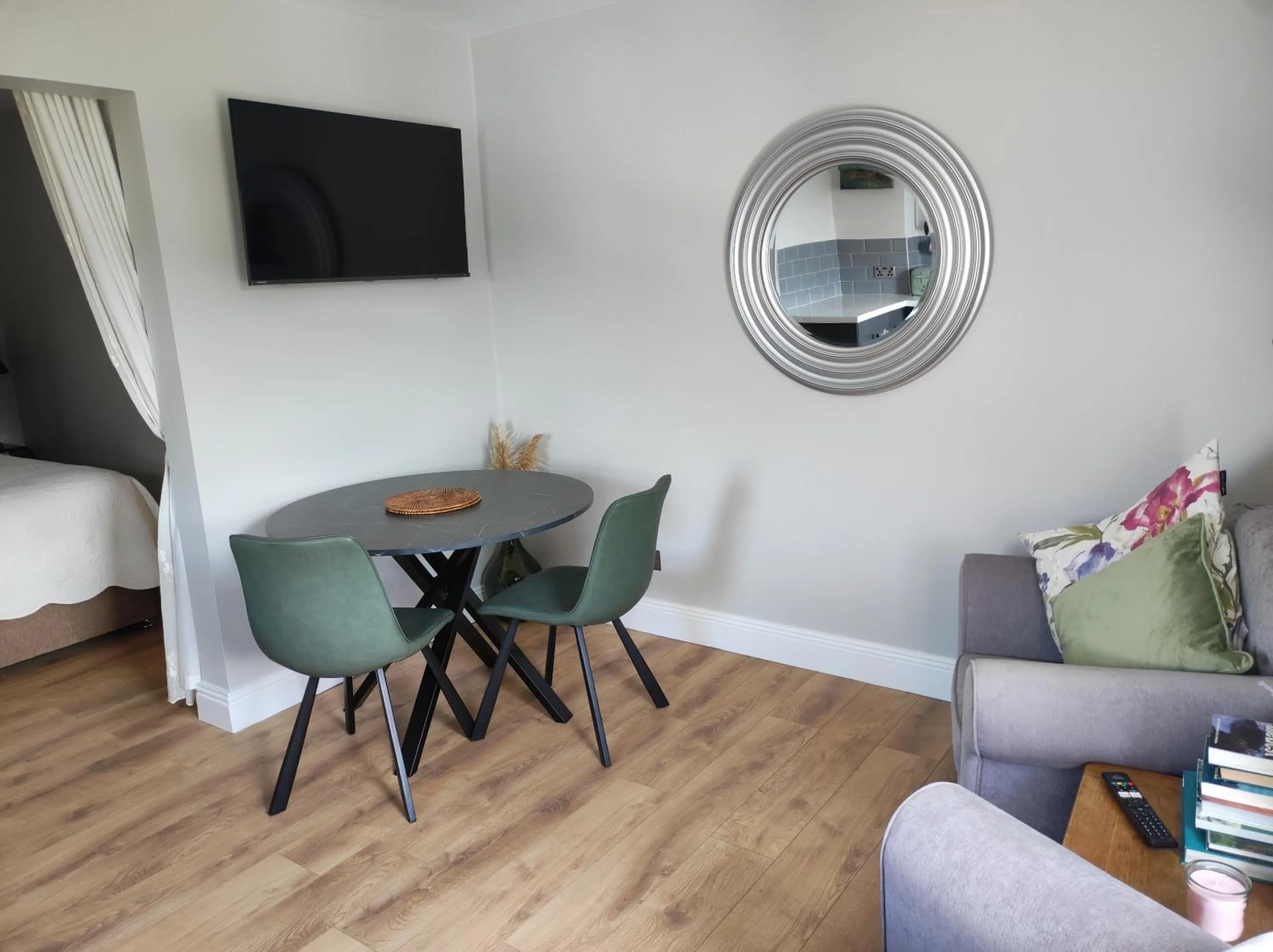 TV and multimedia in Apartments at Ballinsheen House & Gardens
