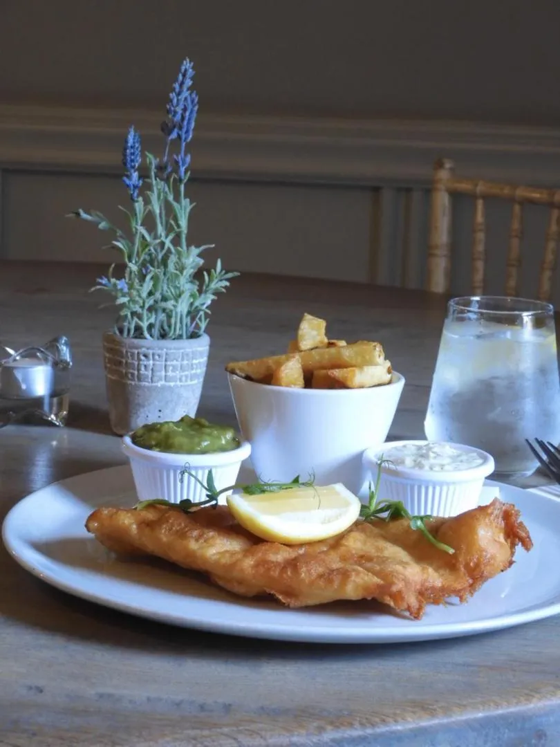 Restaurant/places to eat in Conyngham Arms Hotel