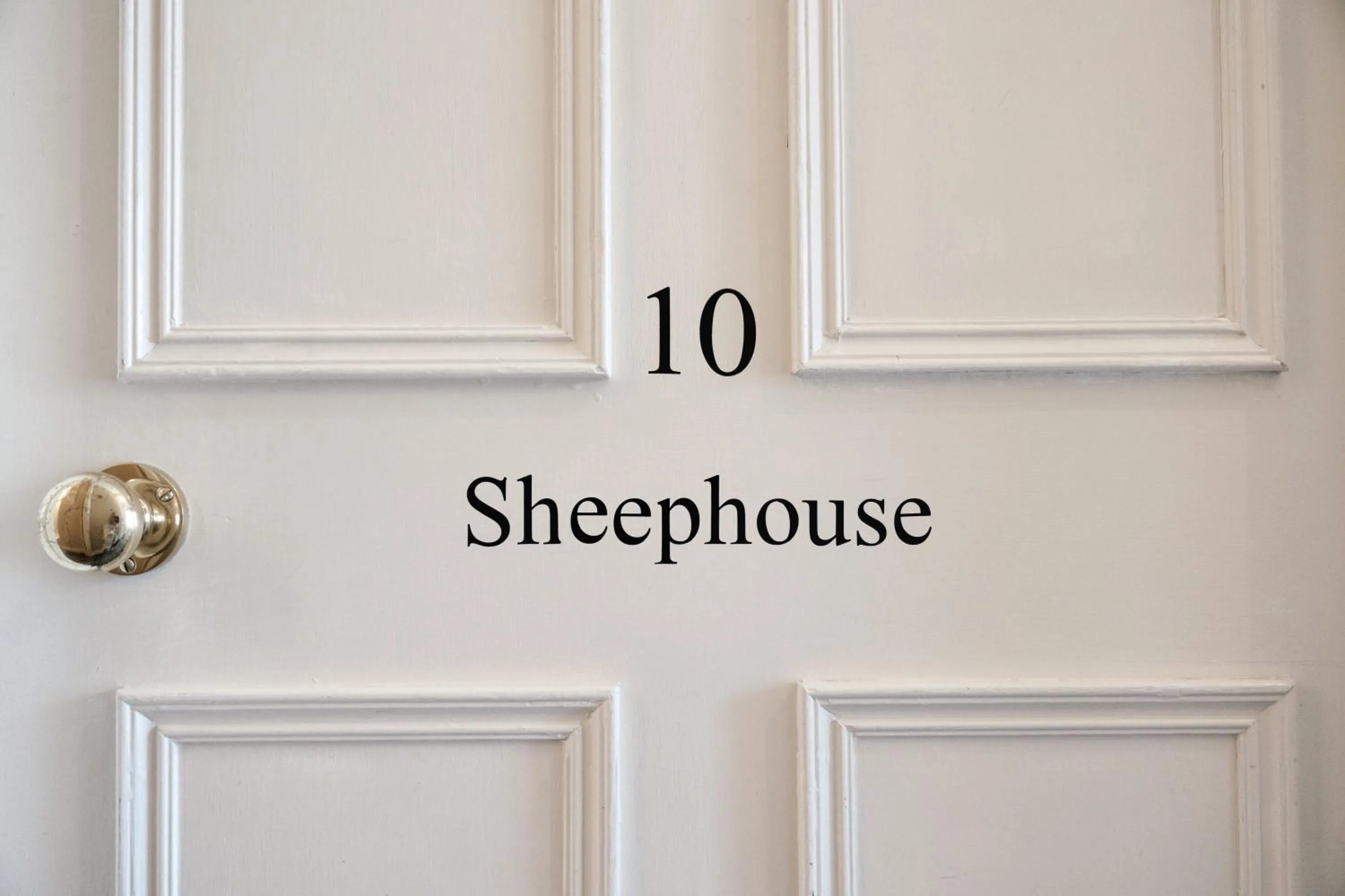 Bedroom in Conyngham Arms Hotel