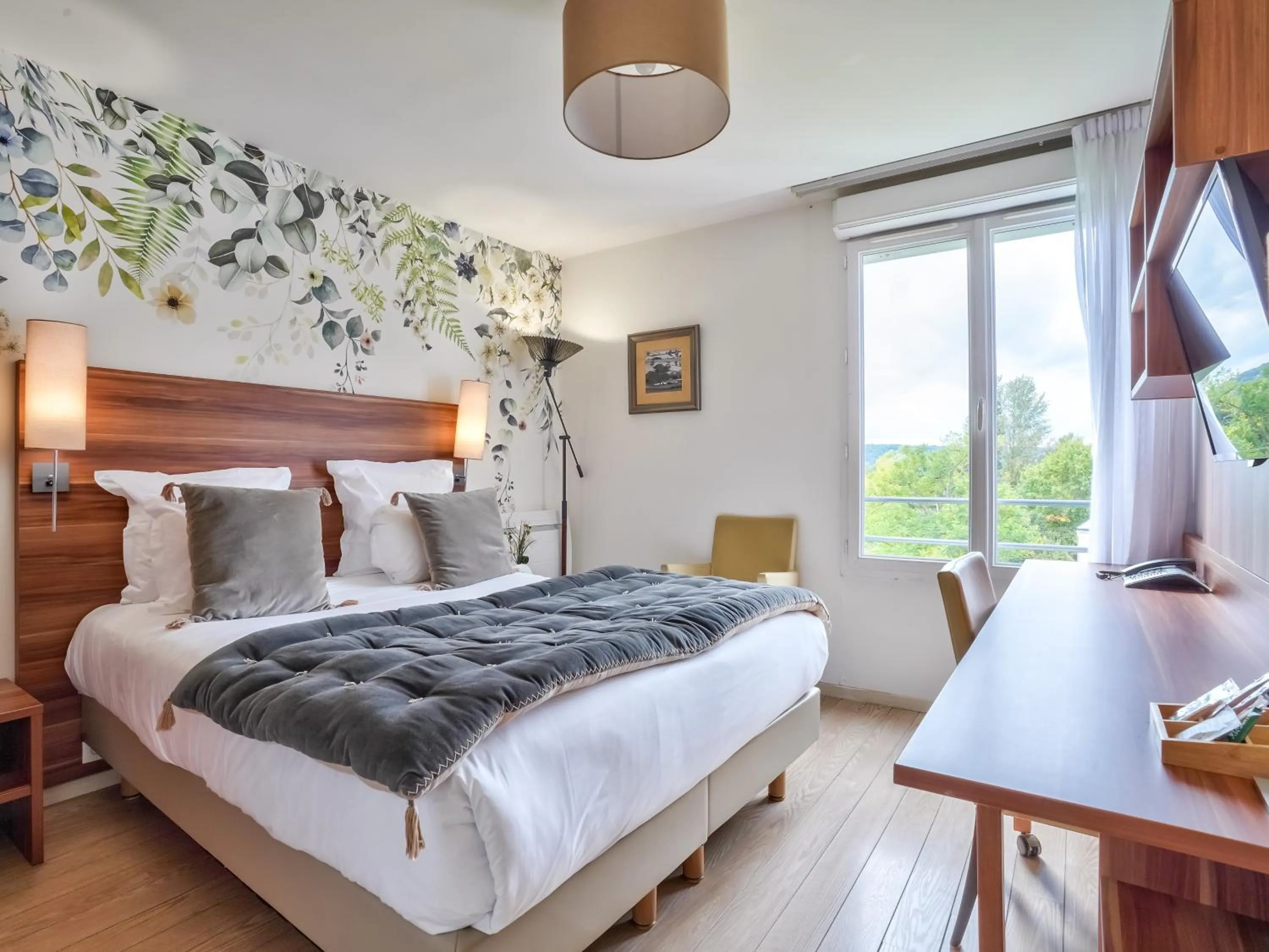 Bedroom, Bed in Residhome Paris Saclay " Bures sur Yvette "