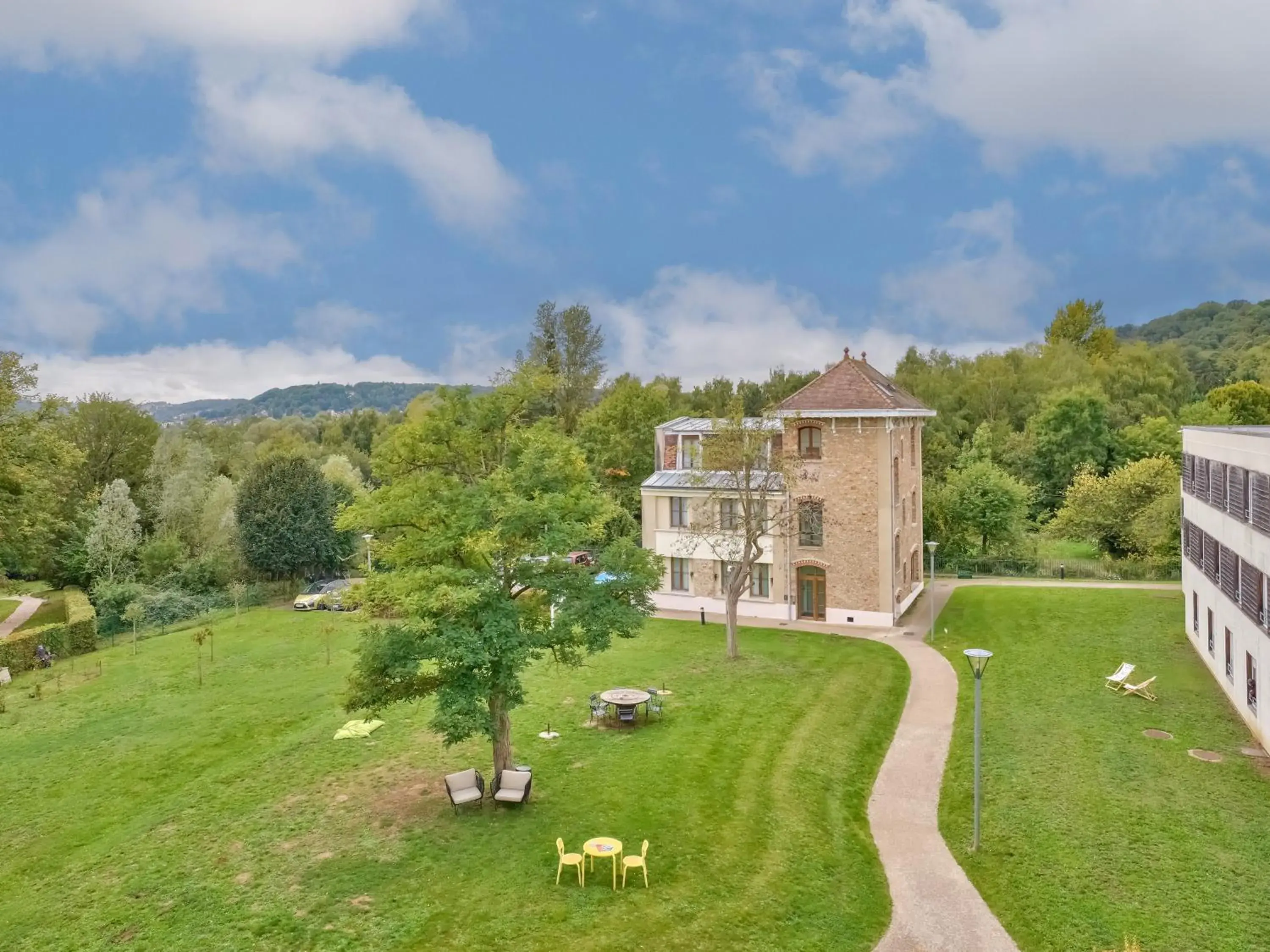 Bird's eye view in Residhome Paris Saclay " Bures sur Yvette " Bird's eye view in Residhome Paris Saclay " Bures sur Yvette "