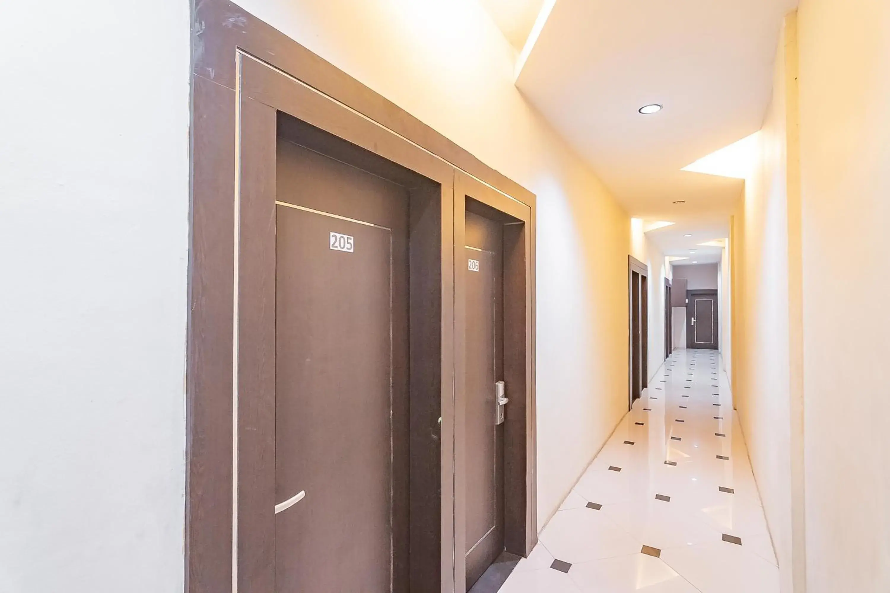 Property building in RedDoorz near Stadion Sanaman Mantikei Property building in RedDoorz near Stadion Sanaman Mantikei