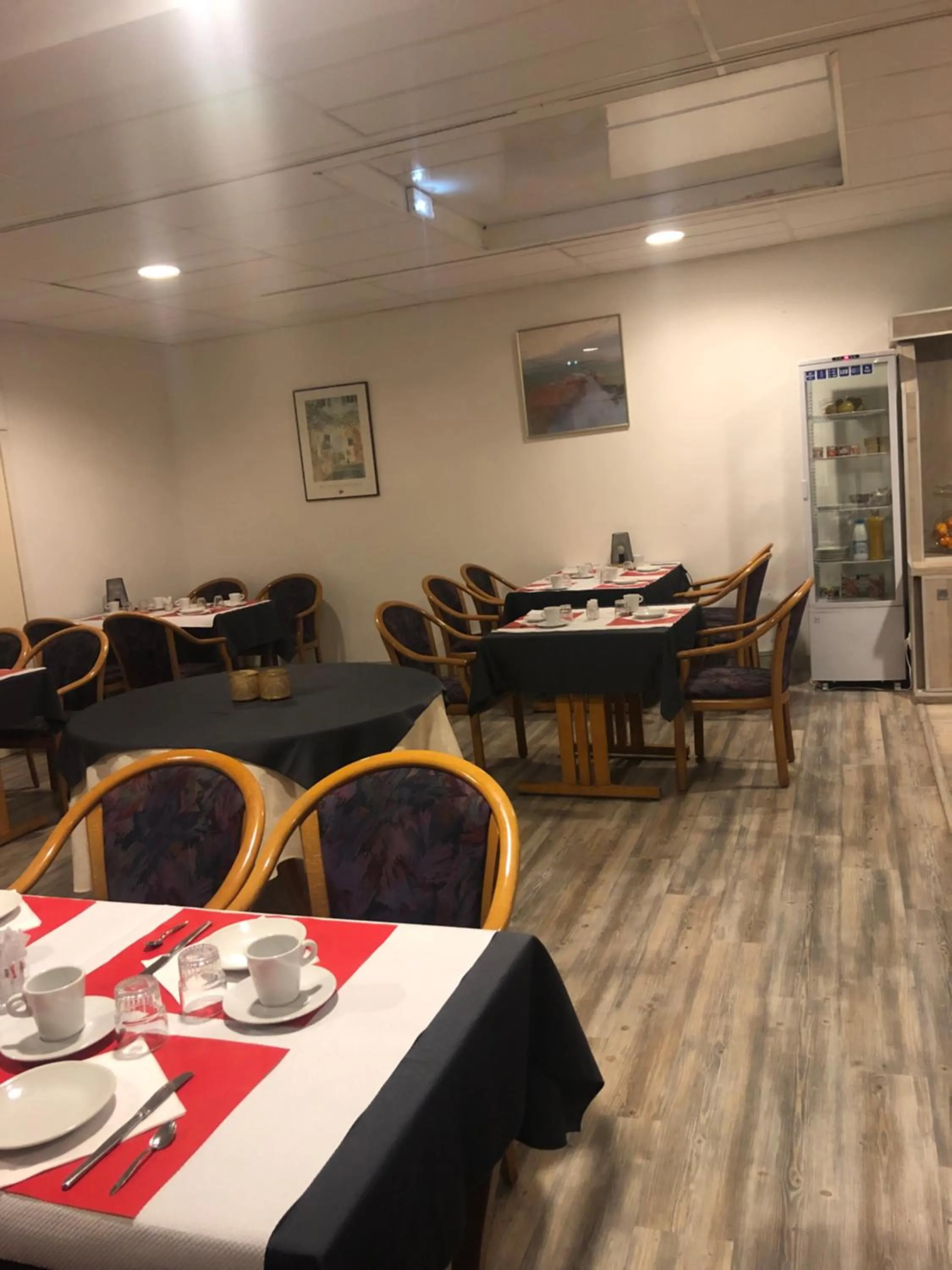 Breakfast in Hotel & Restaurant Le Cardinal