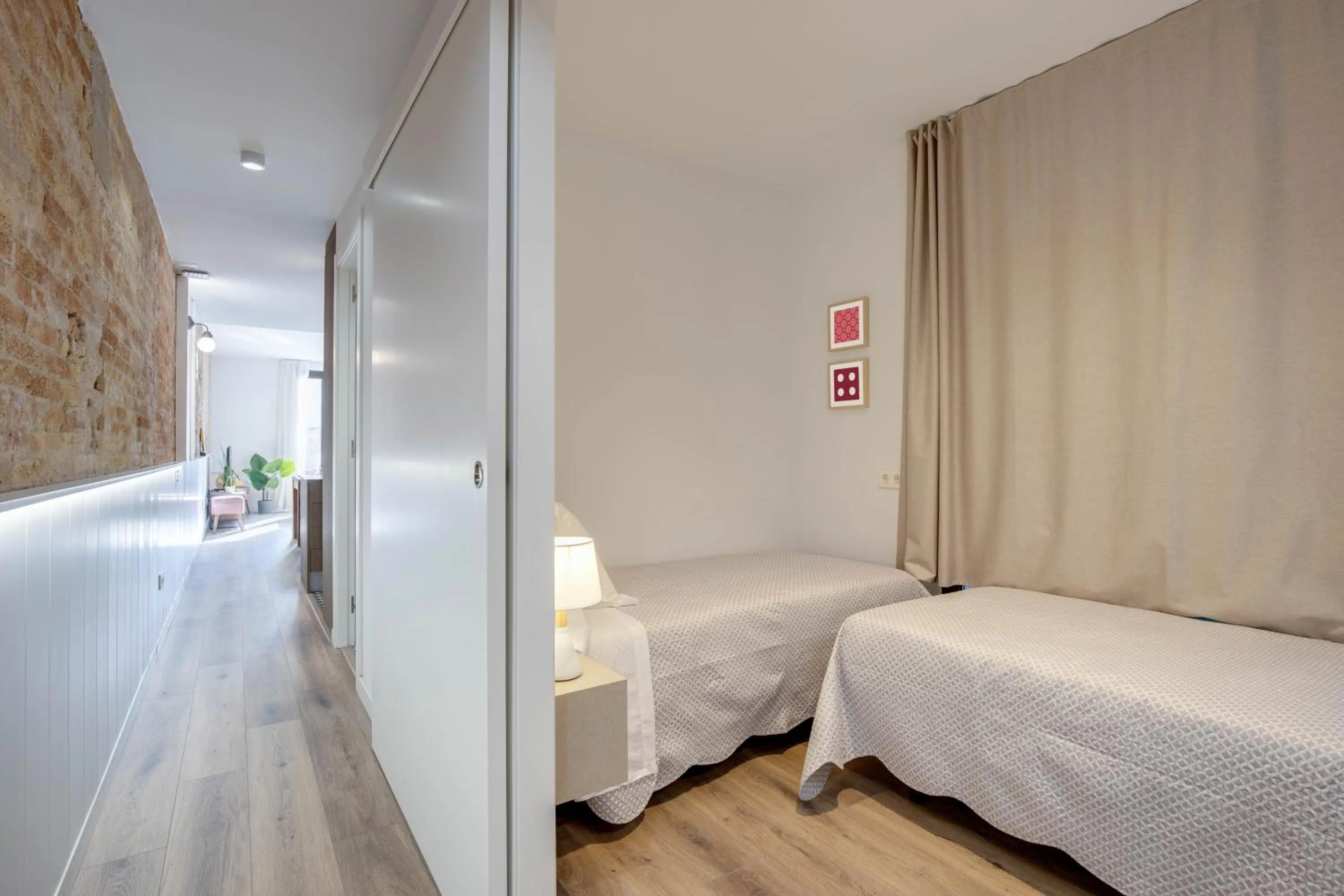 Bed in LucasLand Apartments Barcelona