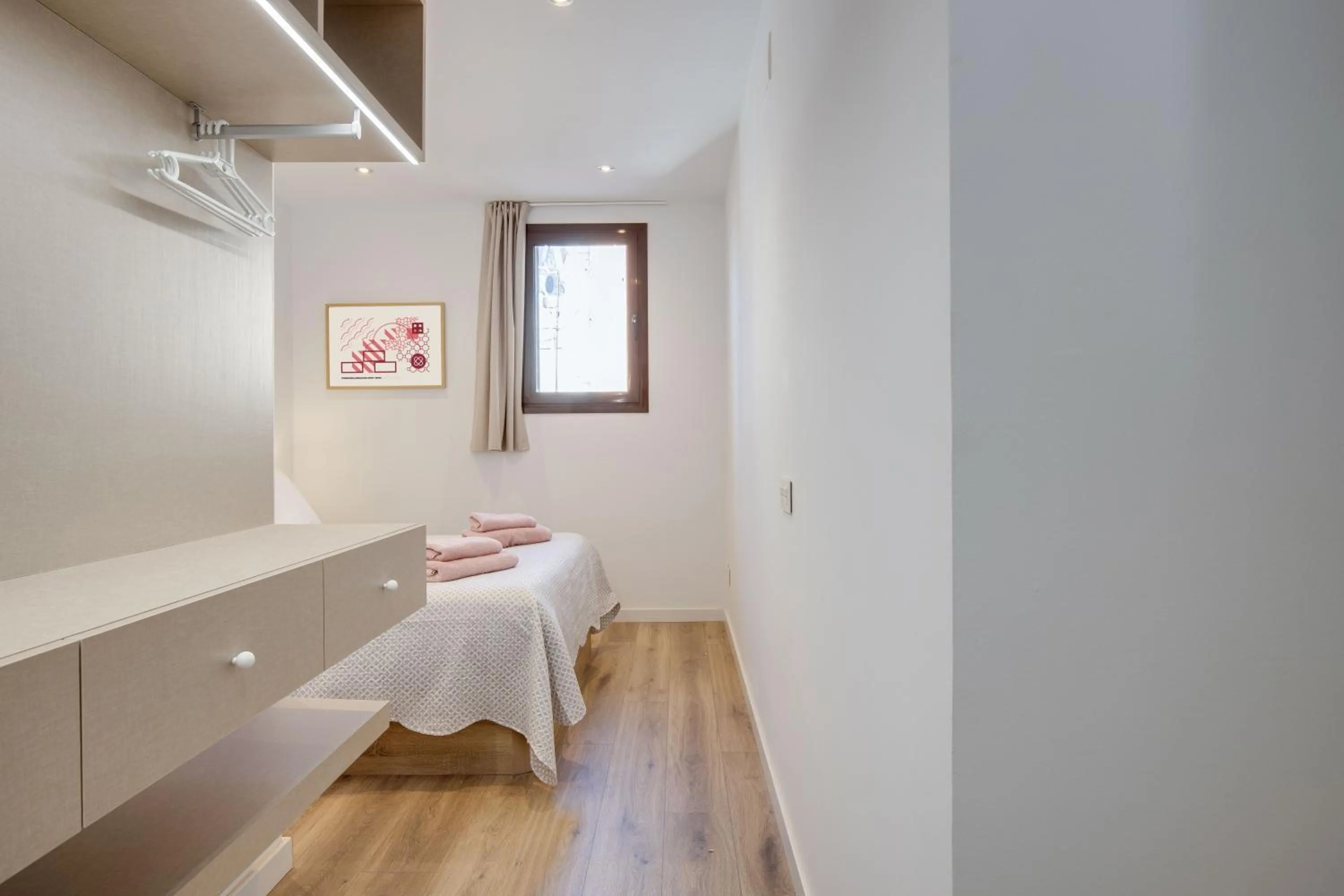 Bed in LucasLand Apartments Barcelona