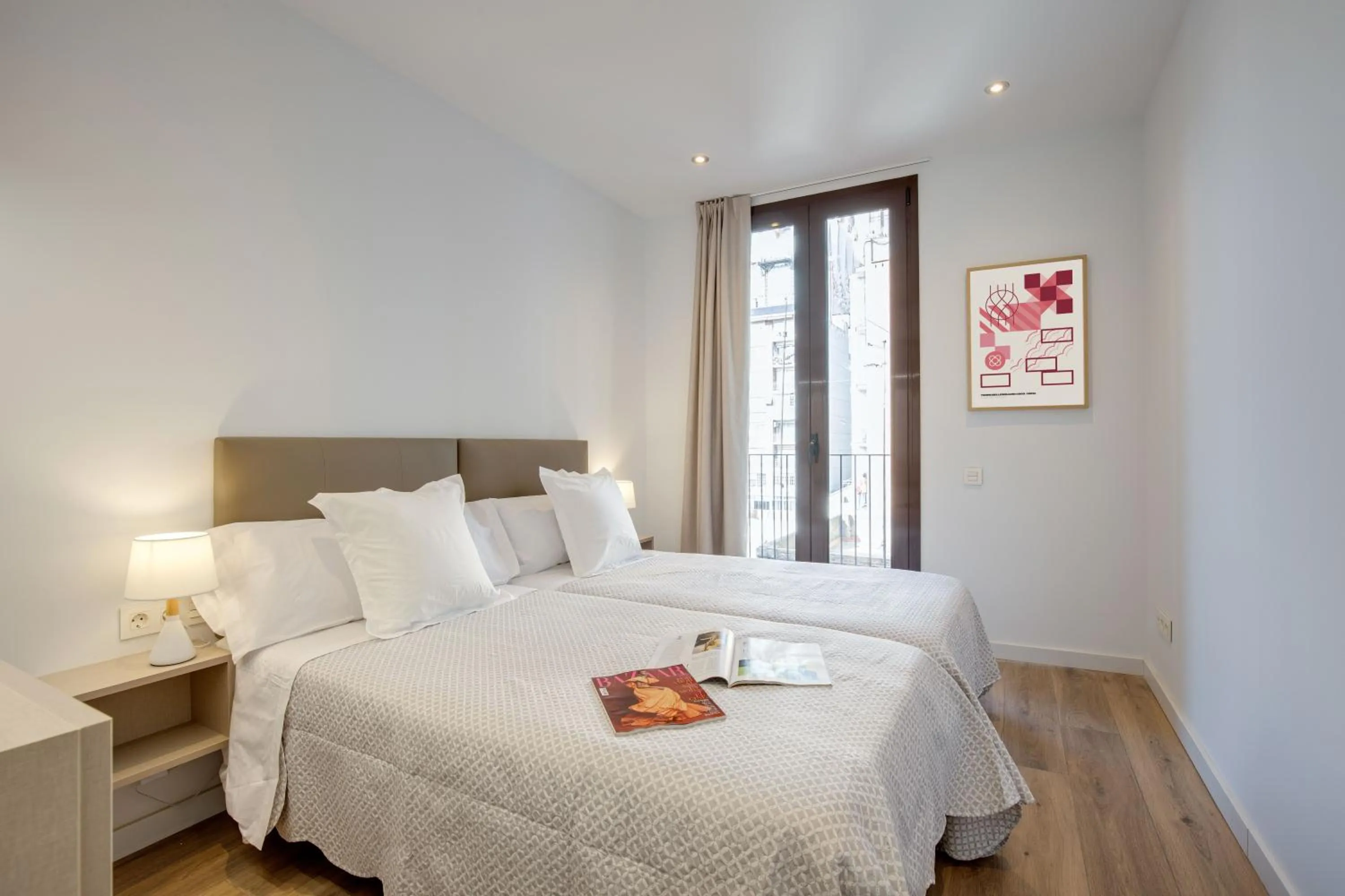 Bed in LucasLand Apartments Barcelona