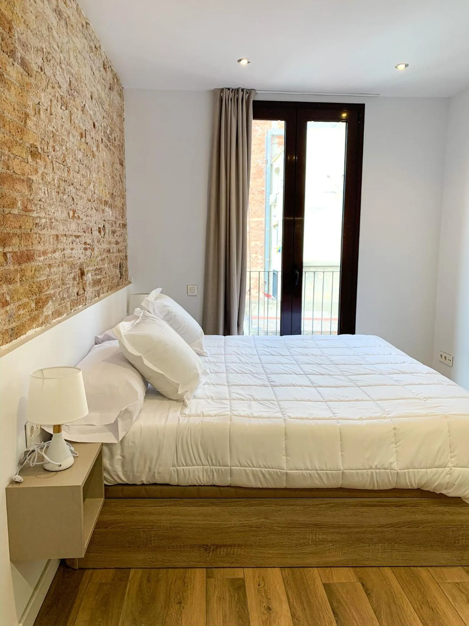 Bed in LucasLand Apartments Barcelona