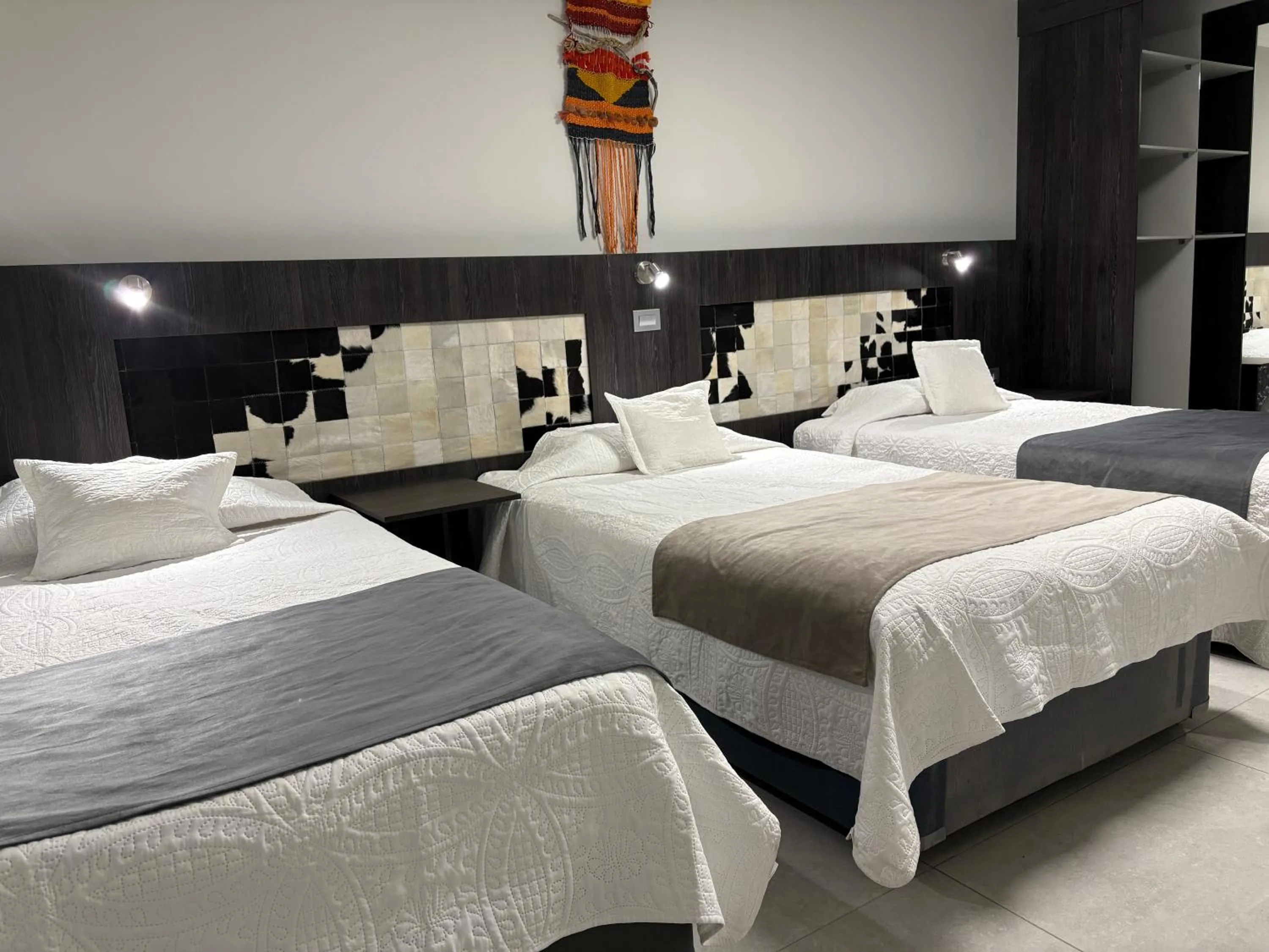 Photo of the whole room, Bed in Atankalama