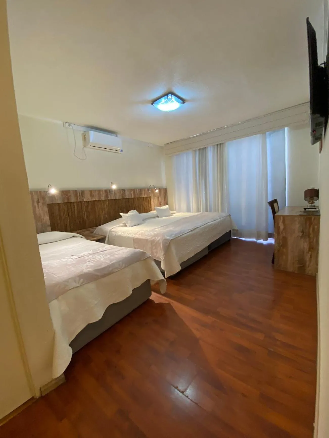 Photo of the whole room, Bed in Atankalama