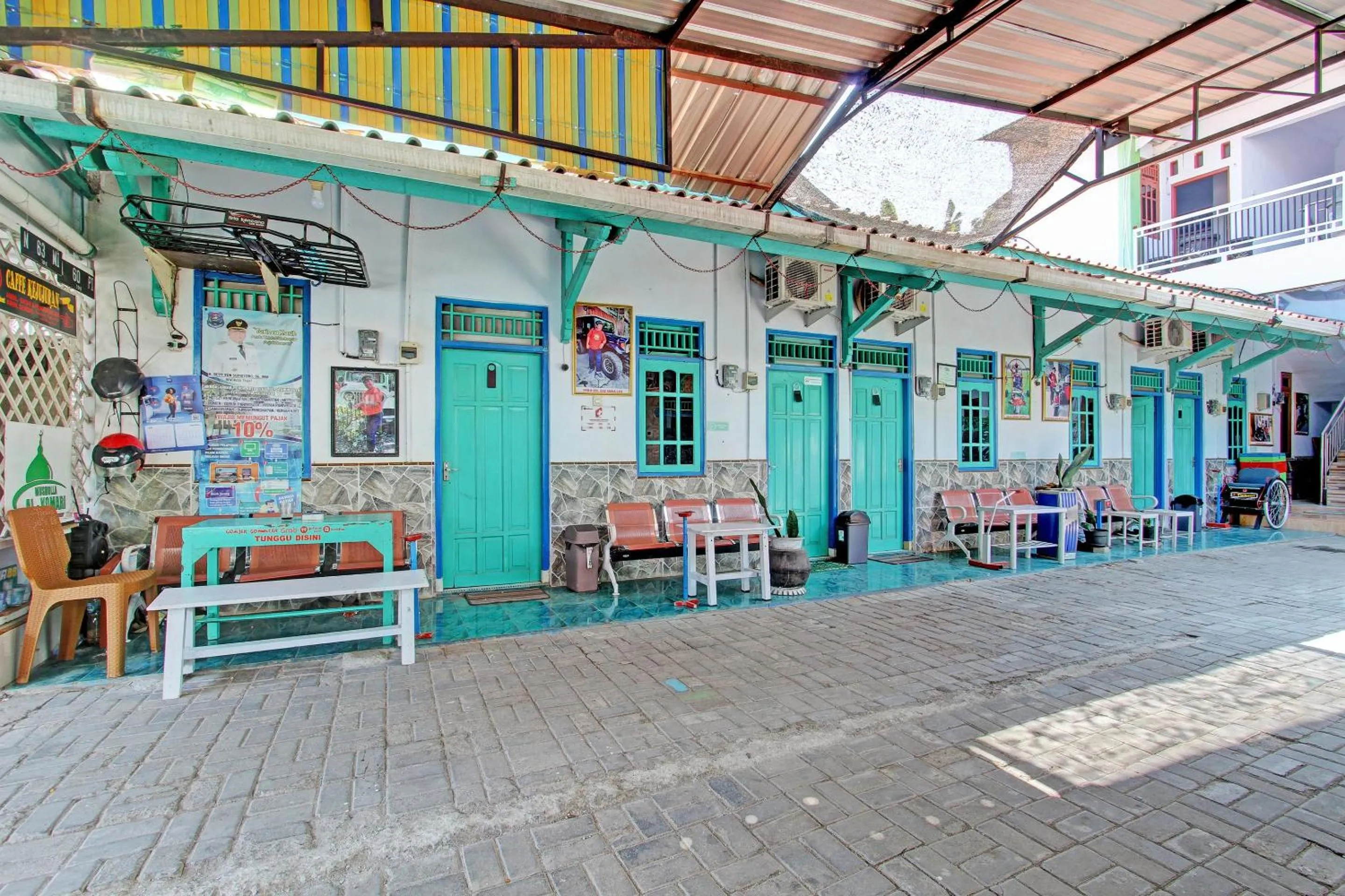 Lobby or reception in Capital O 92929 Hotel New Tirta Kencana Syariah